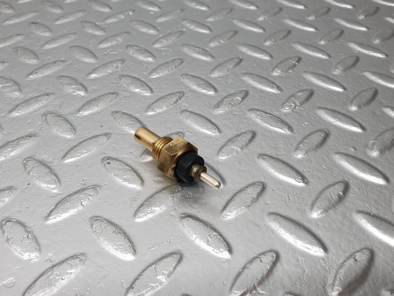 42382 Mercedes-Benz R129 320SL Coupe Coolant Temperature Sensor VDO 0085421017