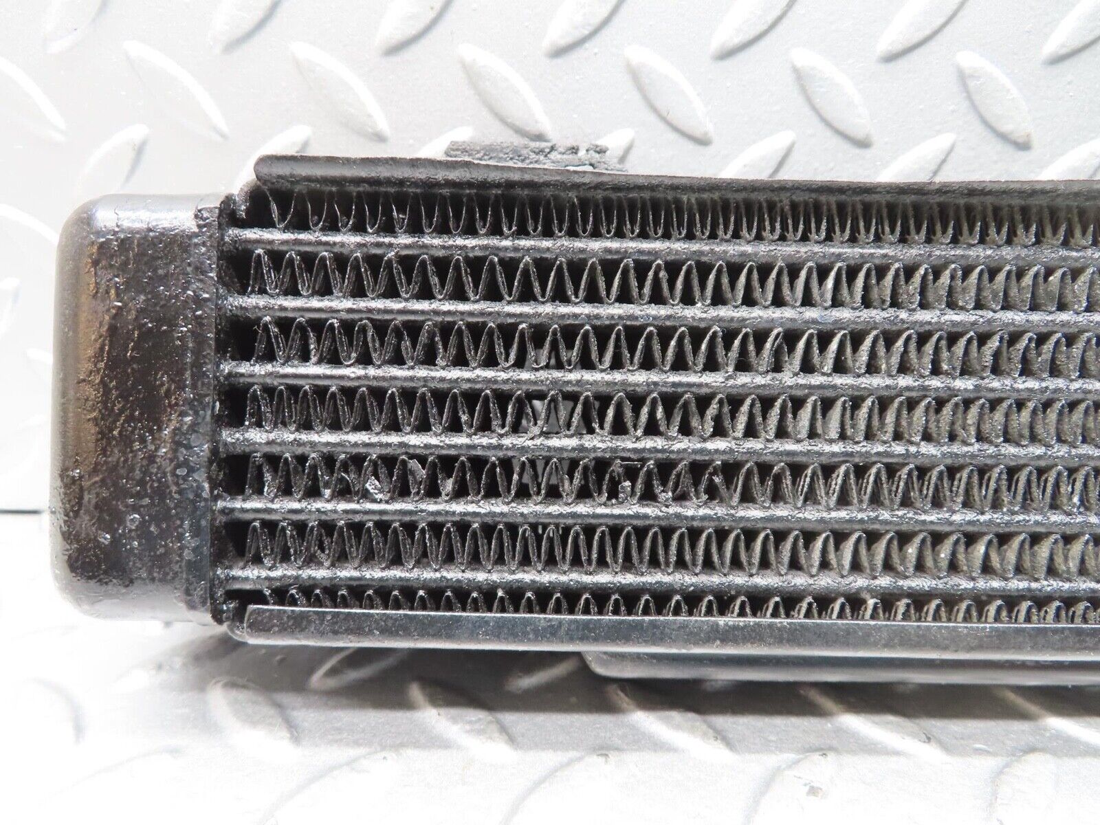 14497 Mercedes-Benz W116 350SE Oil Cooler Behr 1081800765