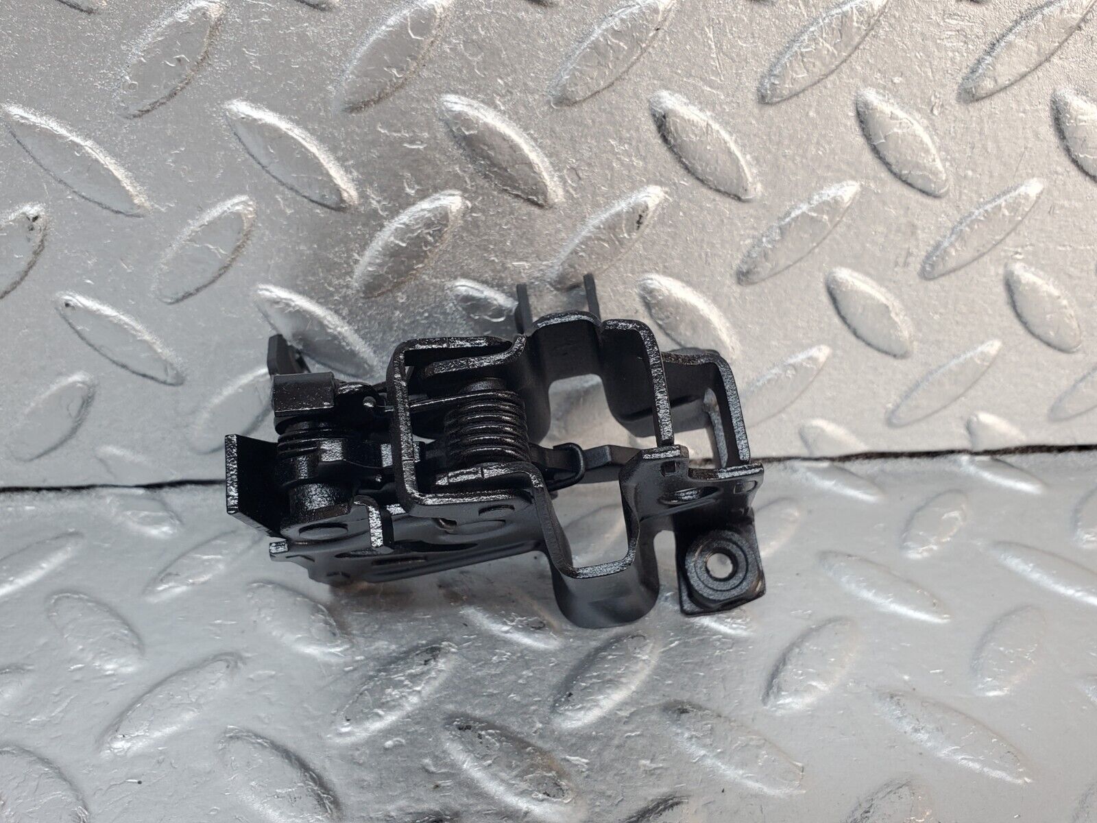 45947 Mercedes-Benz W126 420SE Bonnet Lock Catch Left Side 1268801160