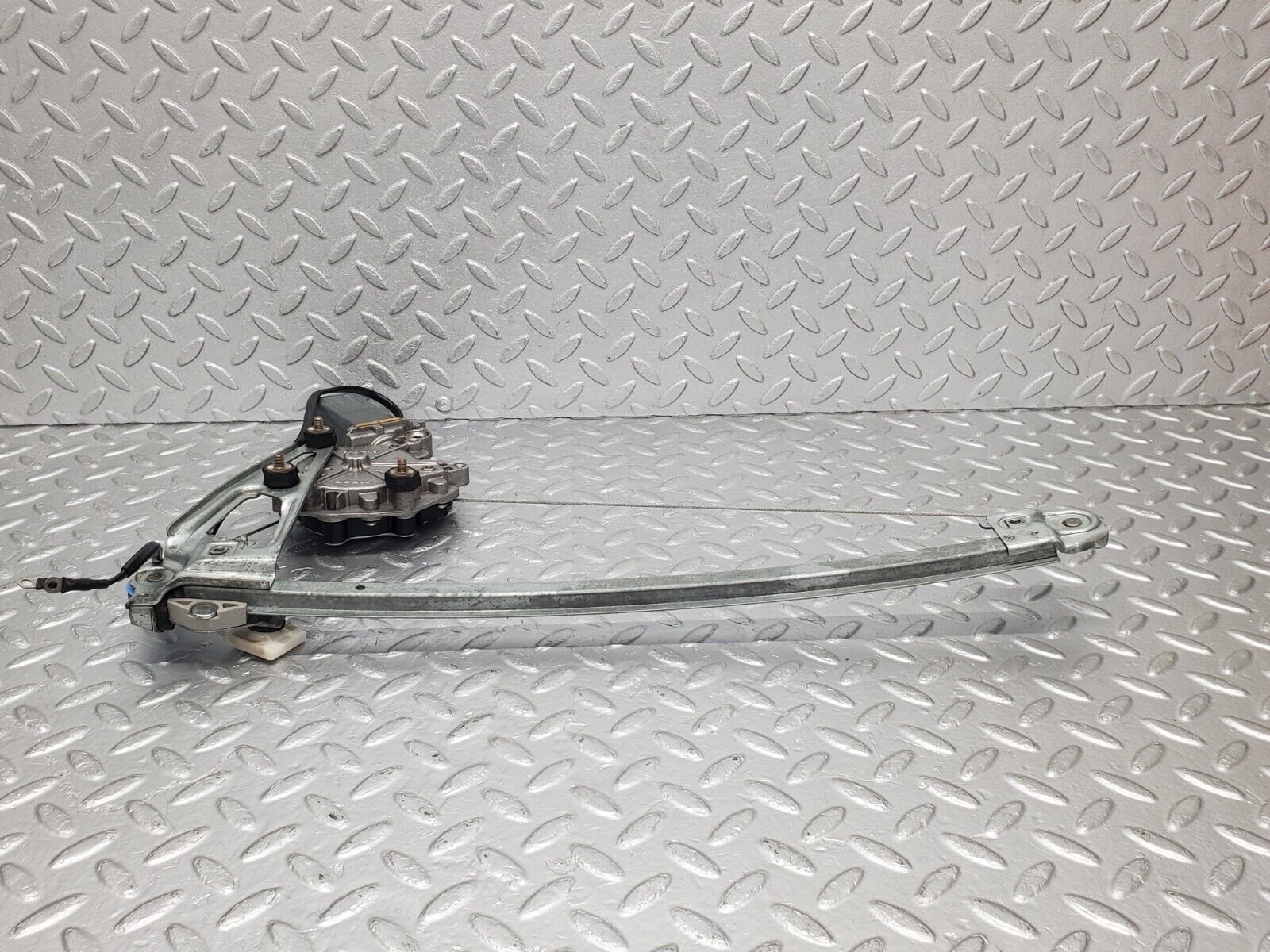 46133 Mercedes-Benz W124 Rear Right Power Window Regulator