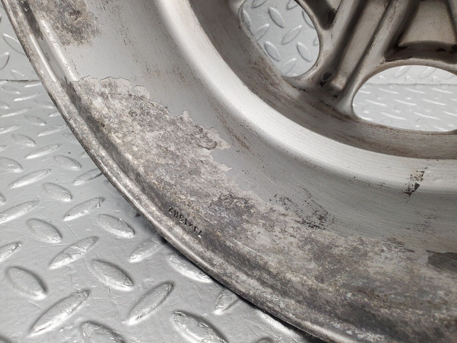 46105 Mercedes-Benz Alloy Wheel 7Jx15H2 ET35 KBA42354