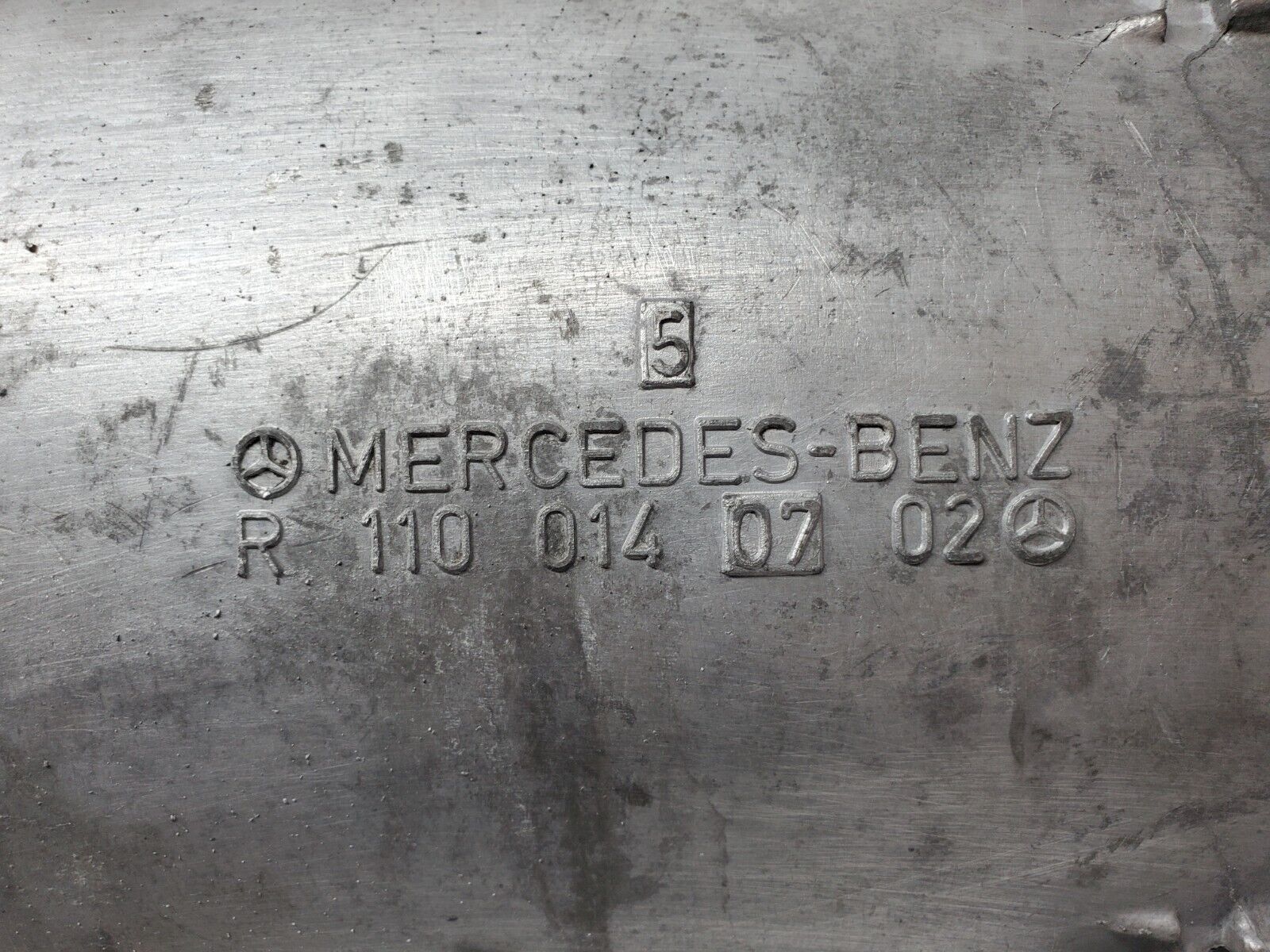 45456 Mercedes-Benz 280E M110.988 Oil Pan Oil Sump 1100140702