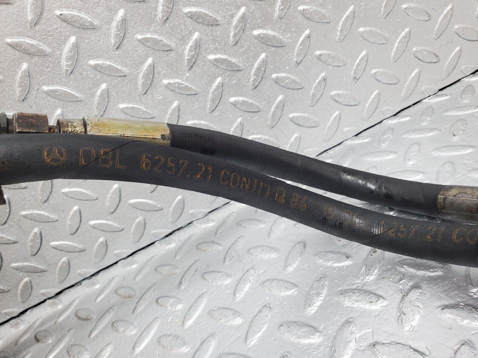 45458 Mercedes-Benz 280E M110.988 Power Steering Oil Hose Pipe