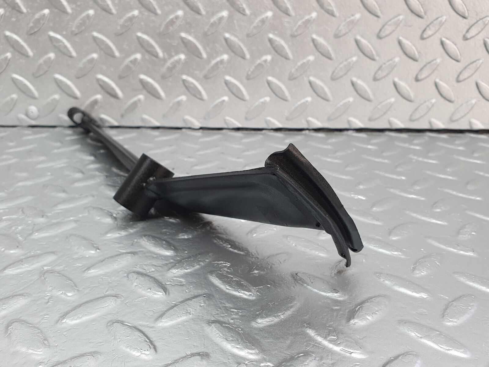 43144 Mercedes-Benz W108 280SE Handbrake Parking Brake Regulator