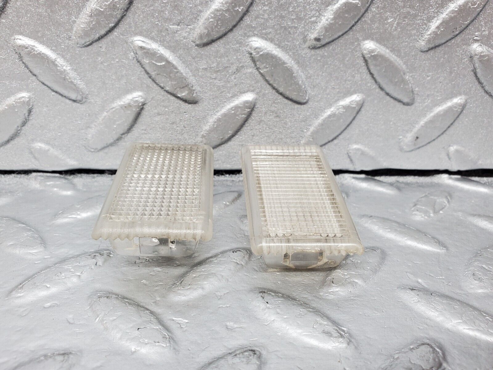 45741 Mercedes-Benz W126 420SE Door Interior Light 2x