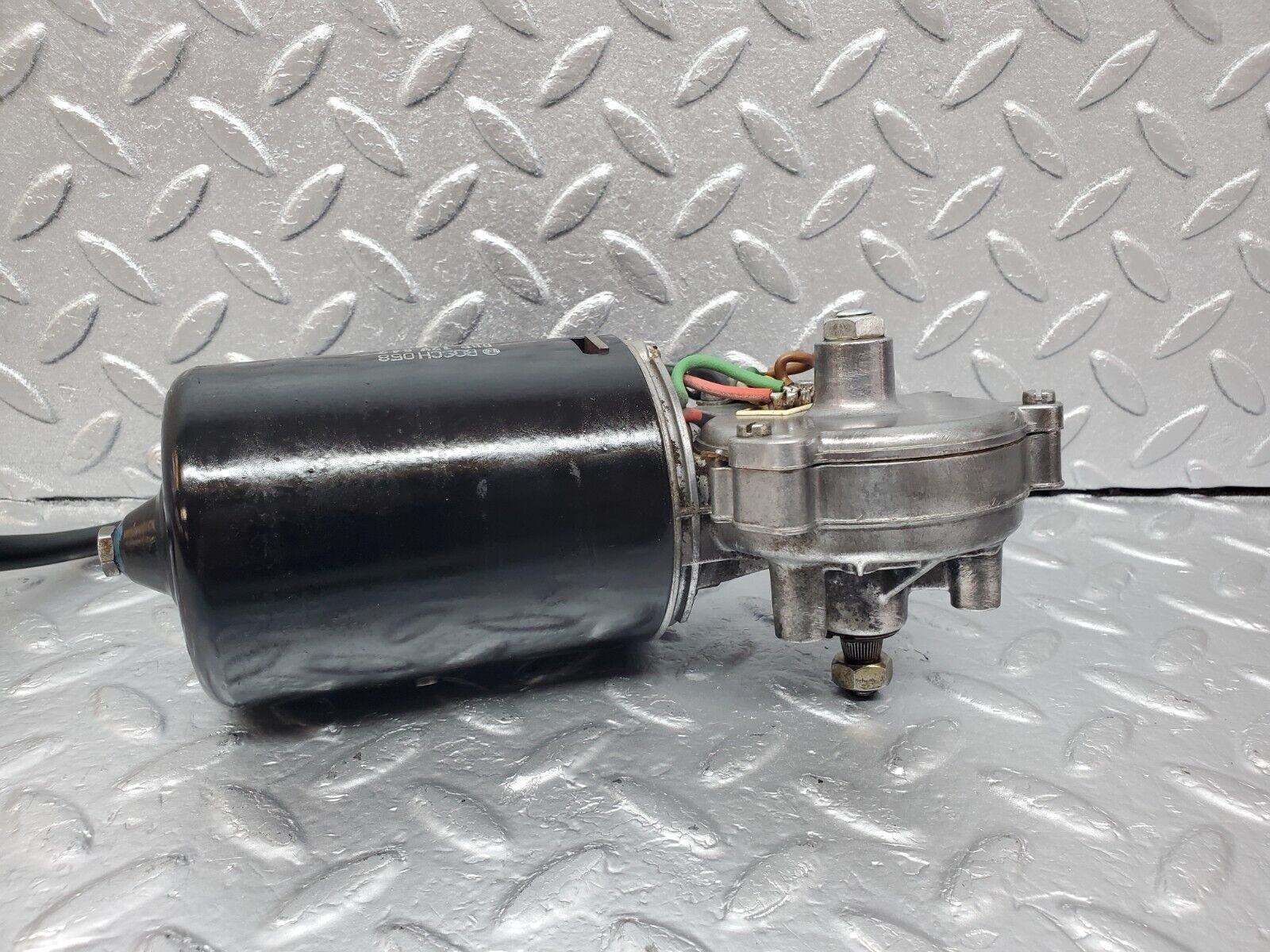 45793 Mercedes-Benz W126 420SE Wiper Motor Bosch 0390341086