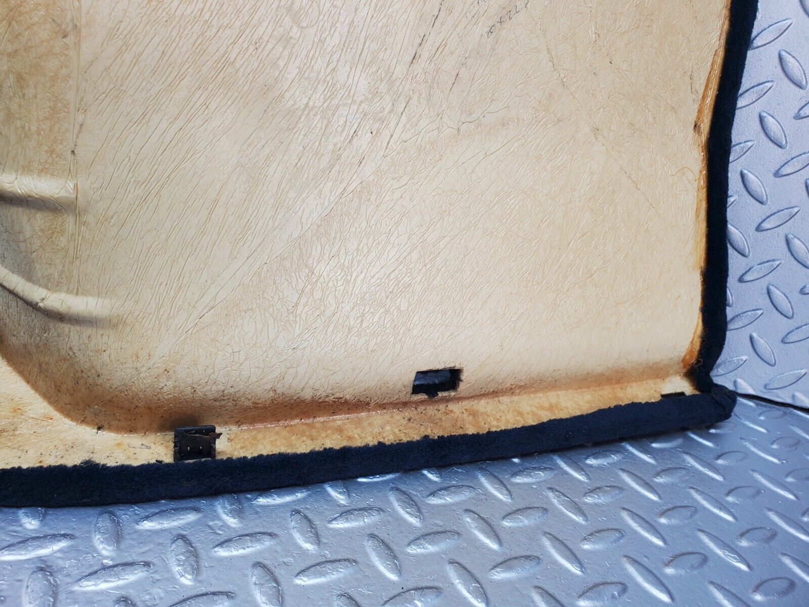 45114 Mercedes-Benz R129 300SL Coupe Rear Right Wall Carpet Blue