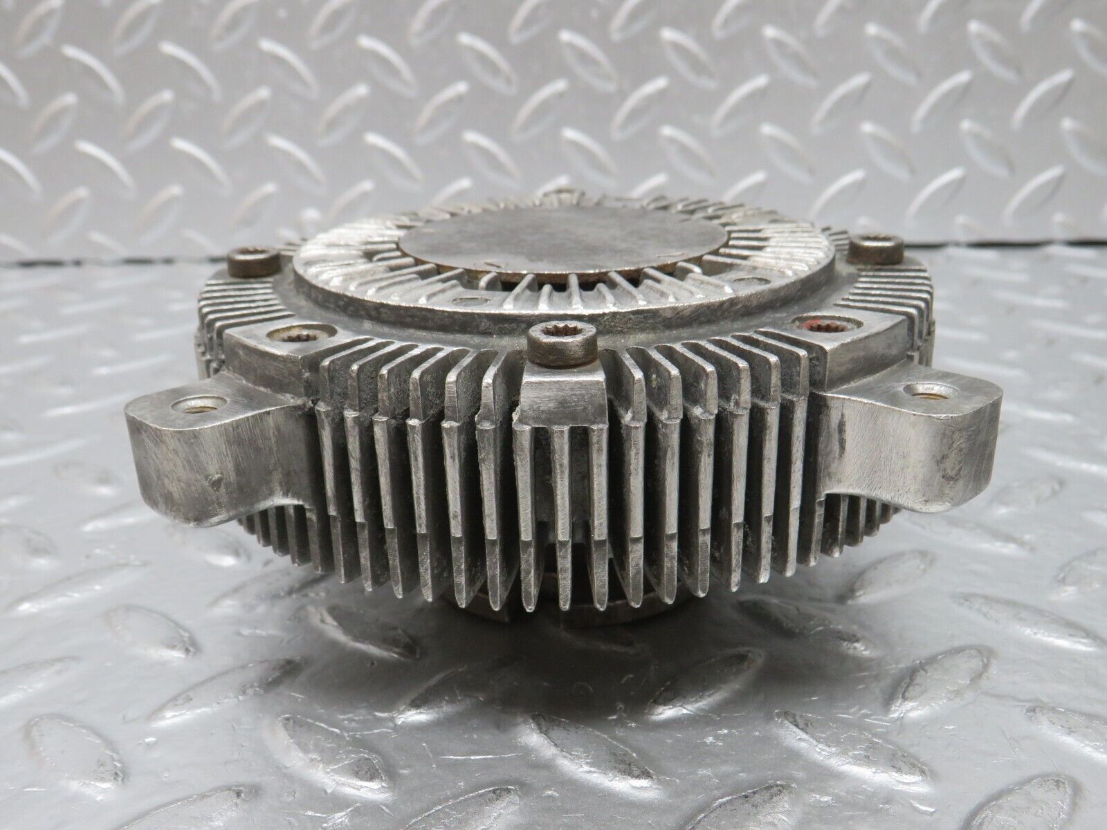 32769 Mercedes-Benz C107 R107 350 V8 Engine Cooling Fan Clutch