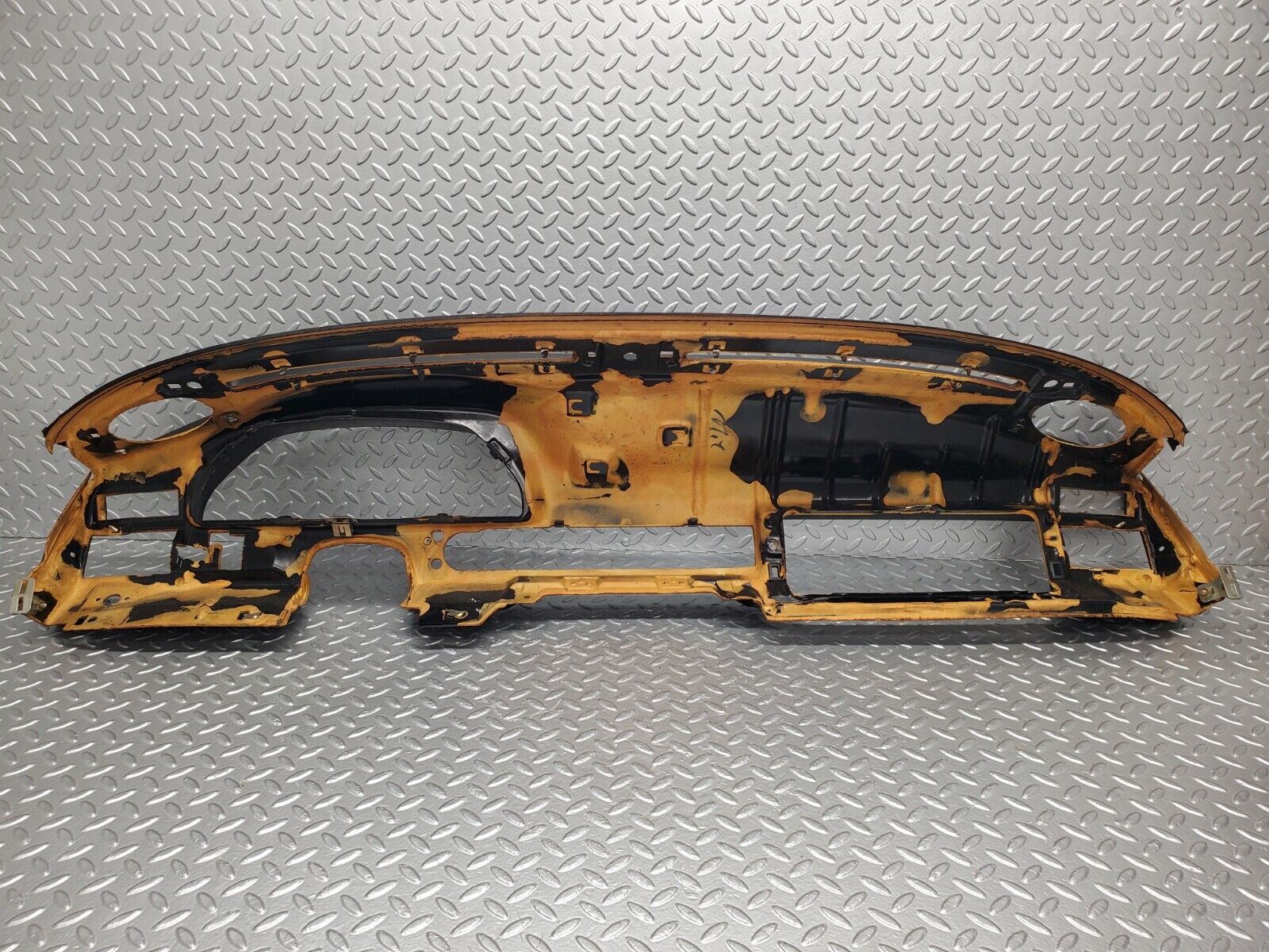 46020 Mercedes-Benz W126 420SE Dashboard Black