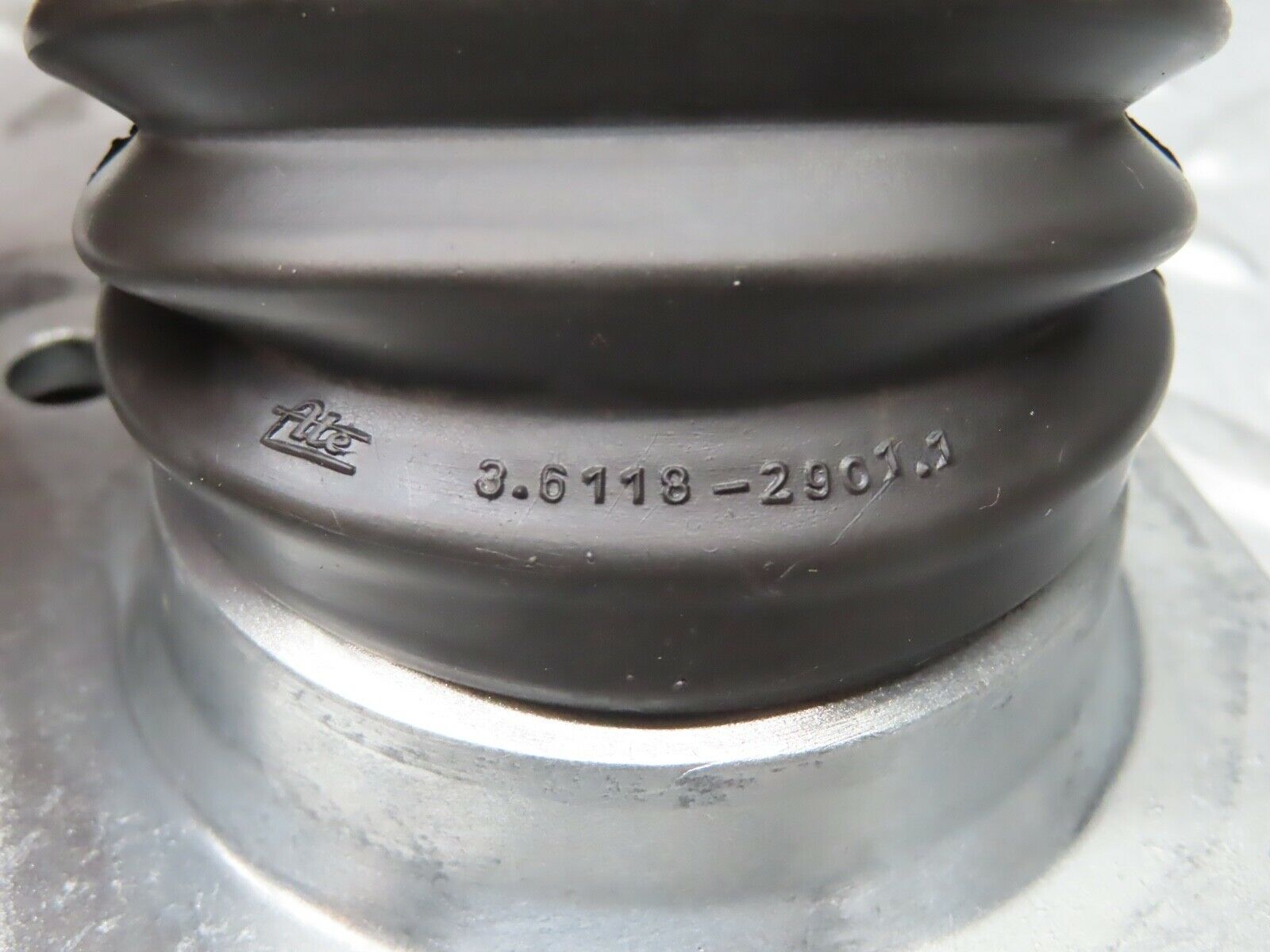 20610 Mercedes-Benz R107 450SL Brake Booster Bracket With Rubber Ate