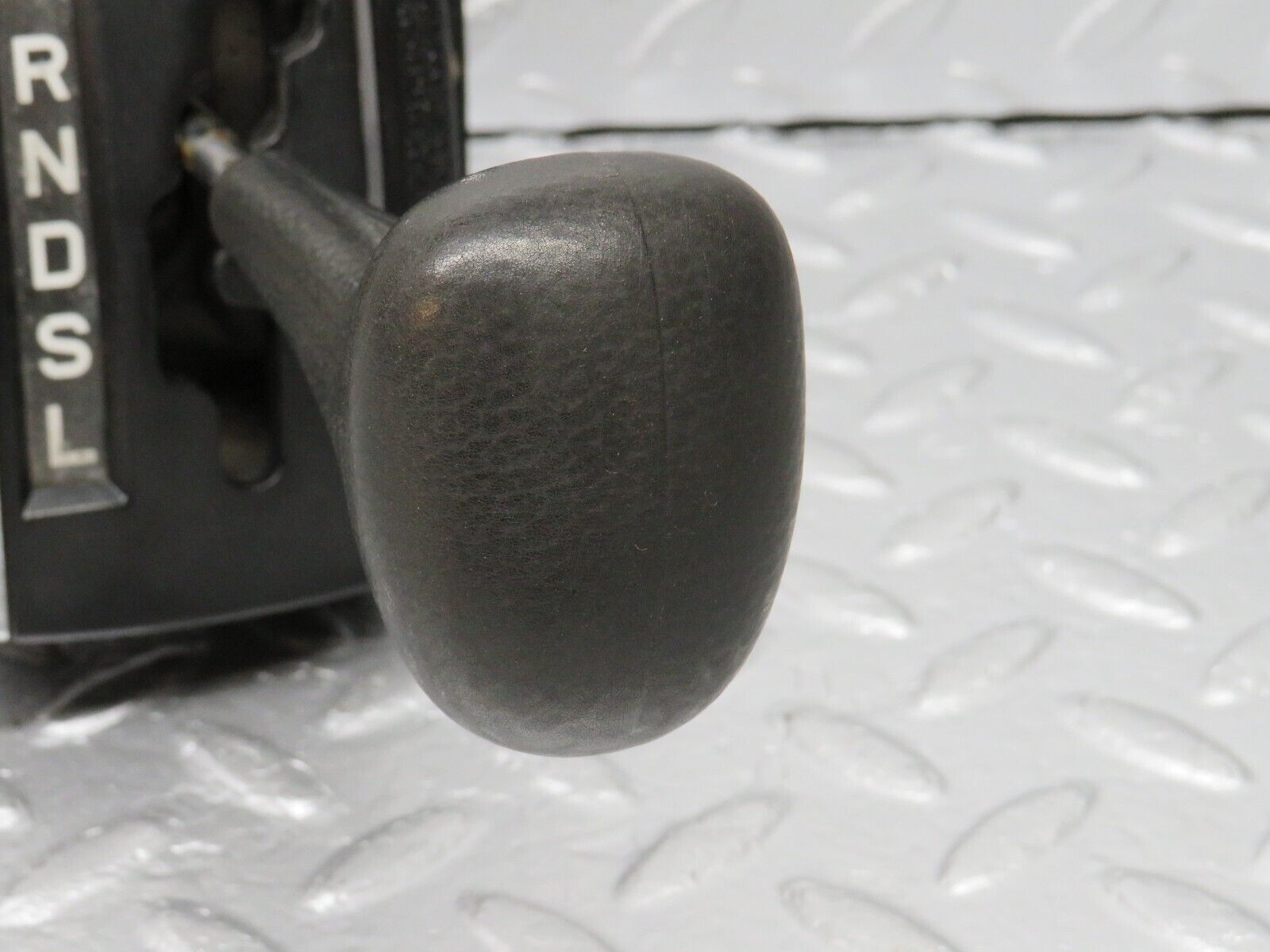 39869 Mercedes-Benz R107 350SL Automatic Gear Selector