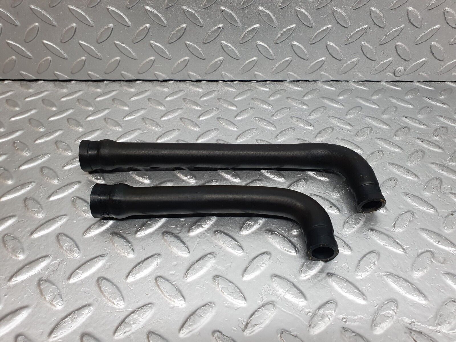 43683 Mercedes-Benz C126 380SEC Coupe Heater Hose Pipe 1268320294 1268320394