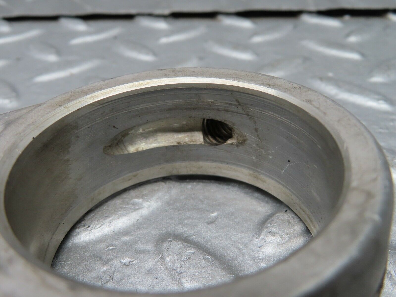 20644 Mercedes-Benz R107 450SL Camshaft Tower Bearing 1160512712