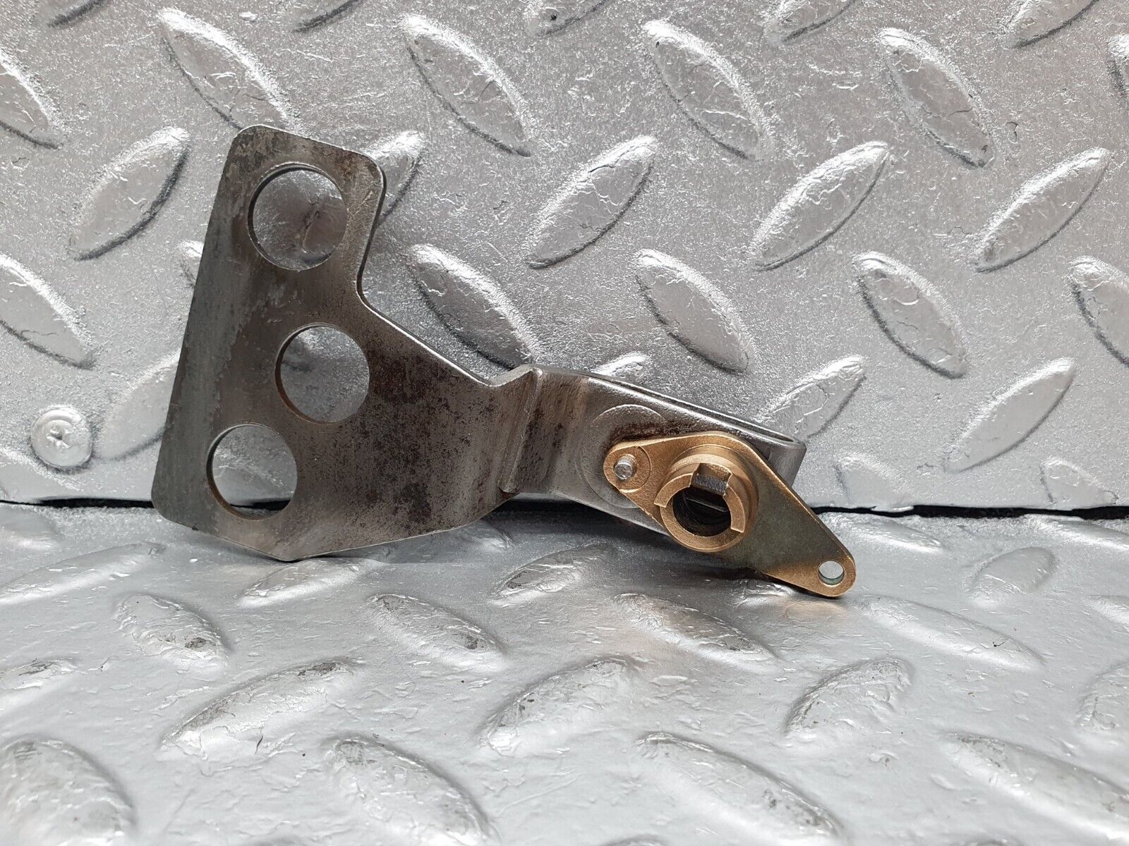 44231 Mercedes-Benz C107 350SLC Coupe Automatic Gearbox Linkage Bracket 722.001