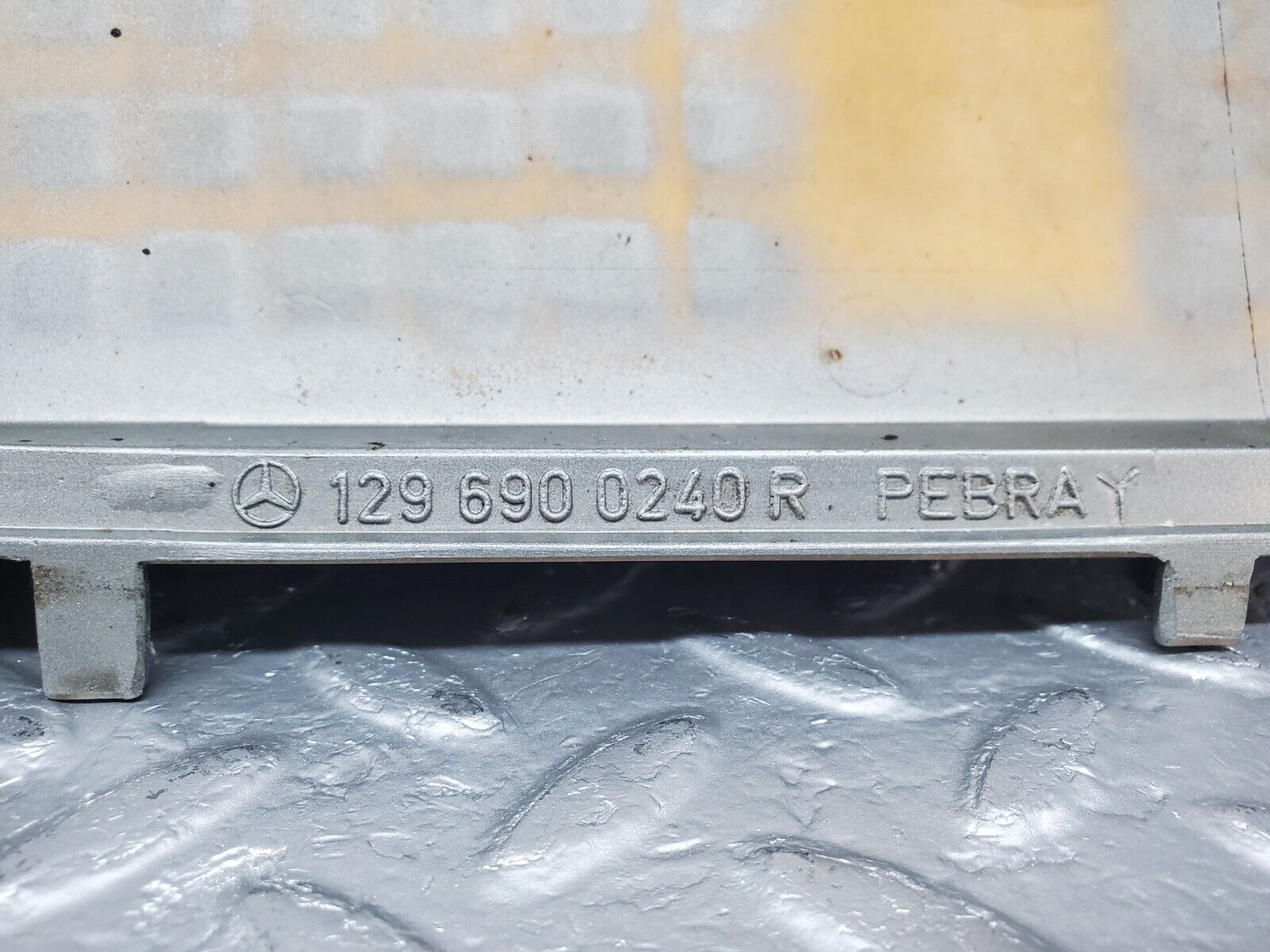 45035 Mercedes-Benz R129 300SL Coupe Front Right Fender Wing Panel 1296900240 1296980274