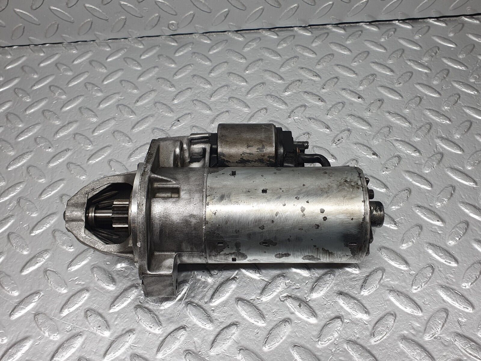 42928 Mercedes-Benz W201 190 2.0L Starter Motor Bosch 0001108003 0331303053