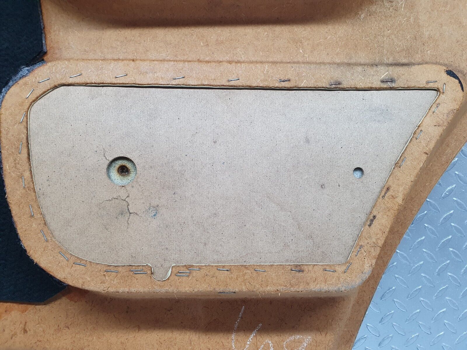 44052 Mercedes-Benz C123 230CE Coupe Rear Left Card Panel Beige