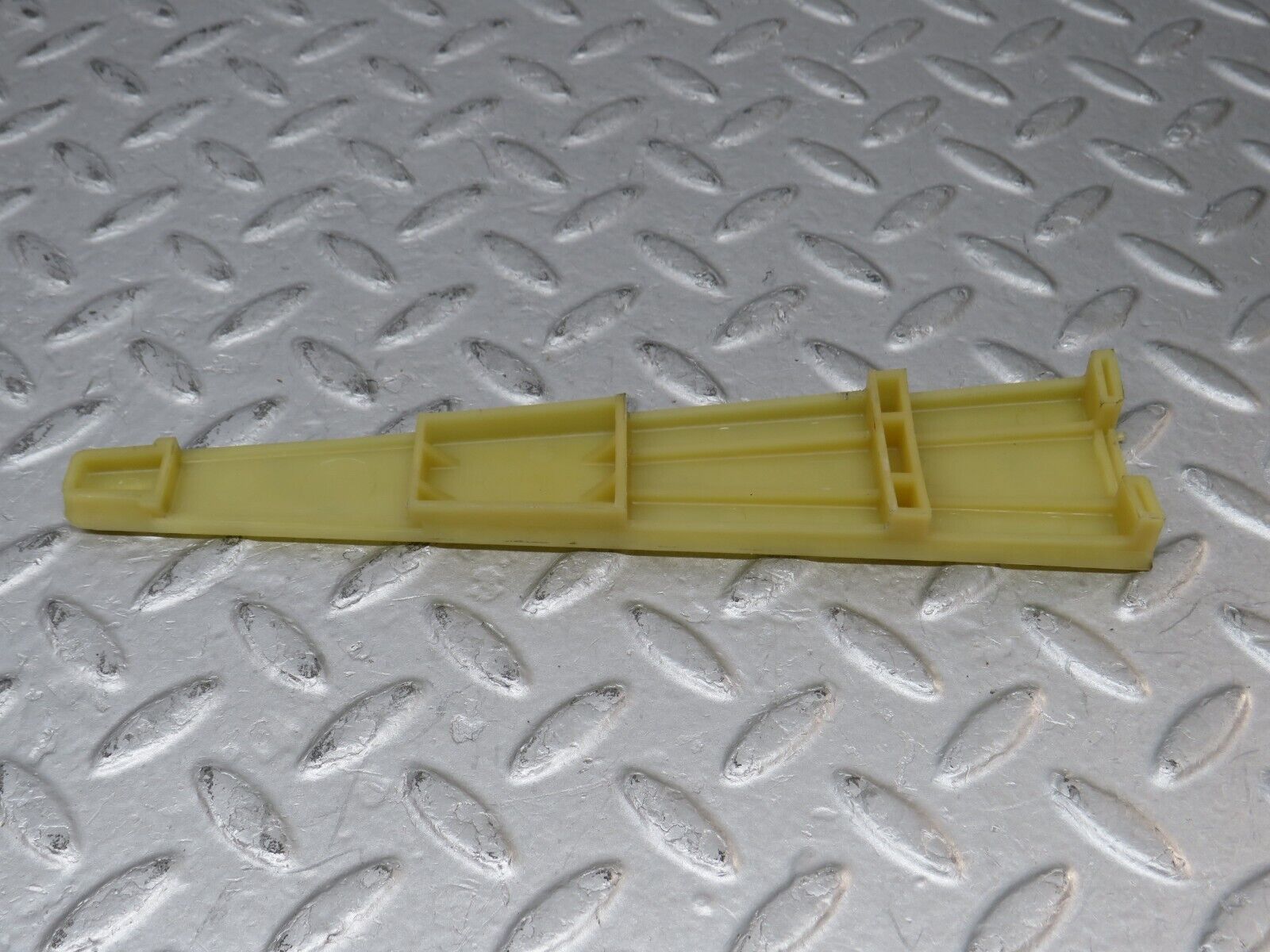 36433 Mercedes-Benz R107 450SL Automatic Gearbox Support 1162770040