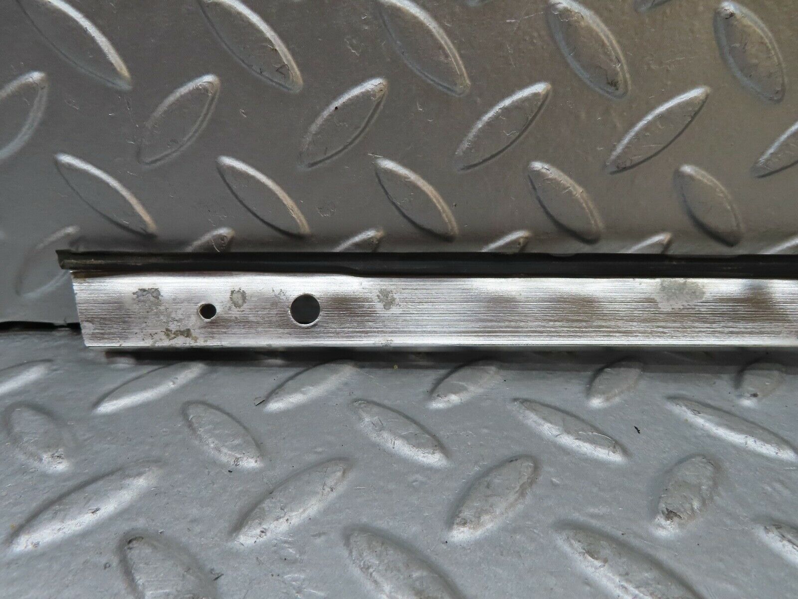 20571 Mercedes-Benz R107 450SL Roof Chrome Trim Left Side