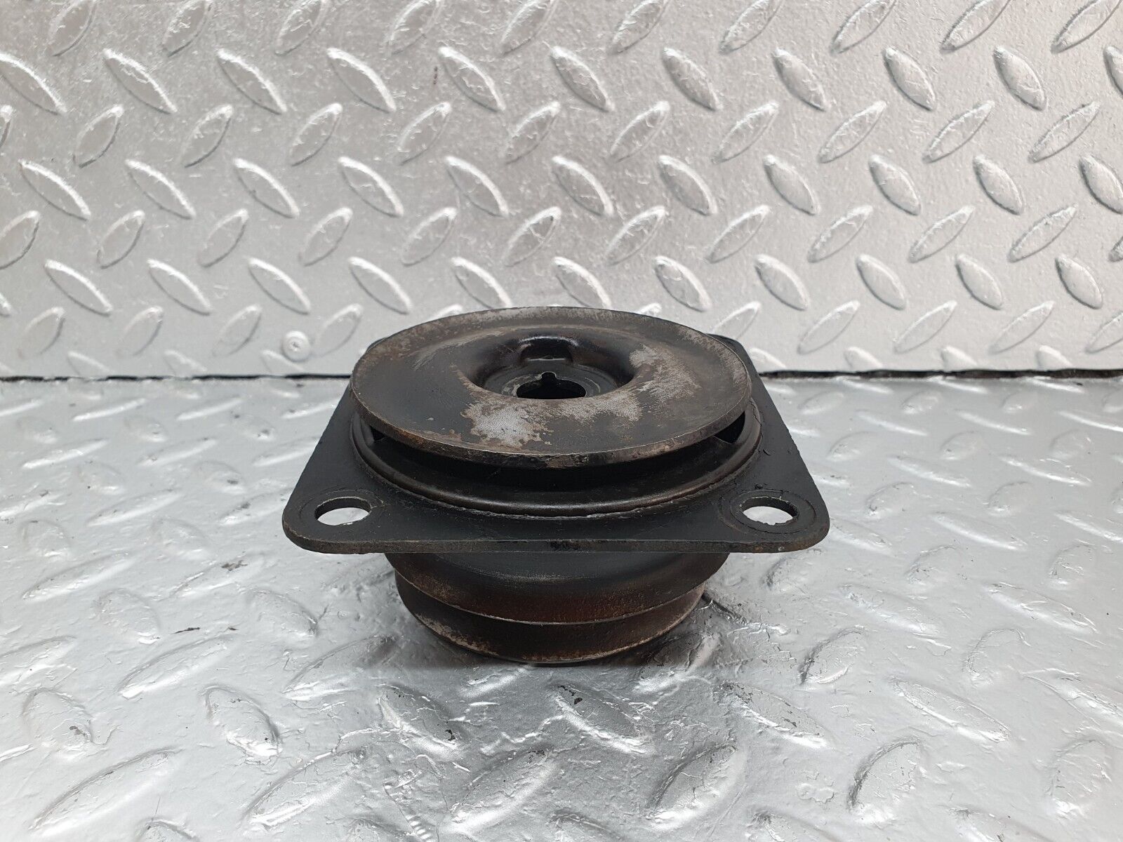 43208 Mercedes-Benz W108 280SE Rear Axle Rubber Mount