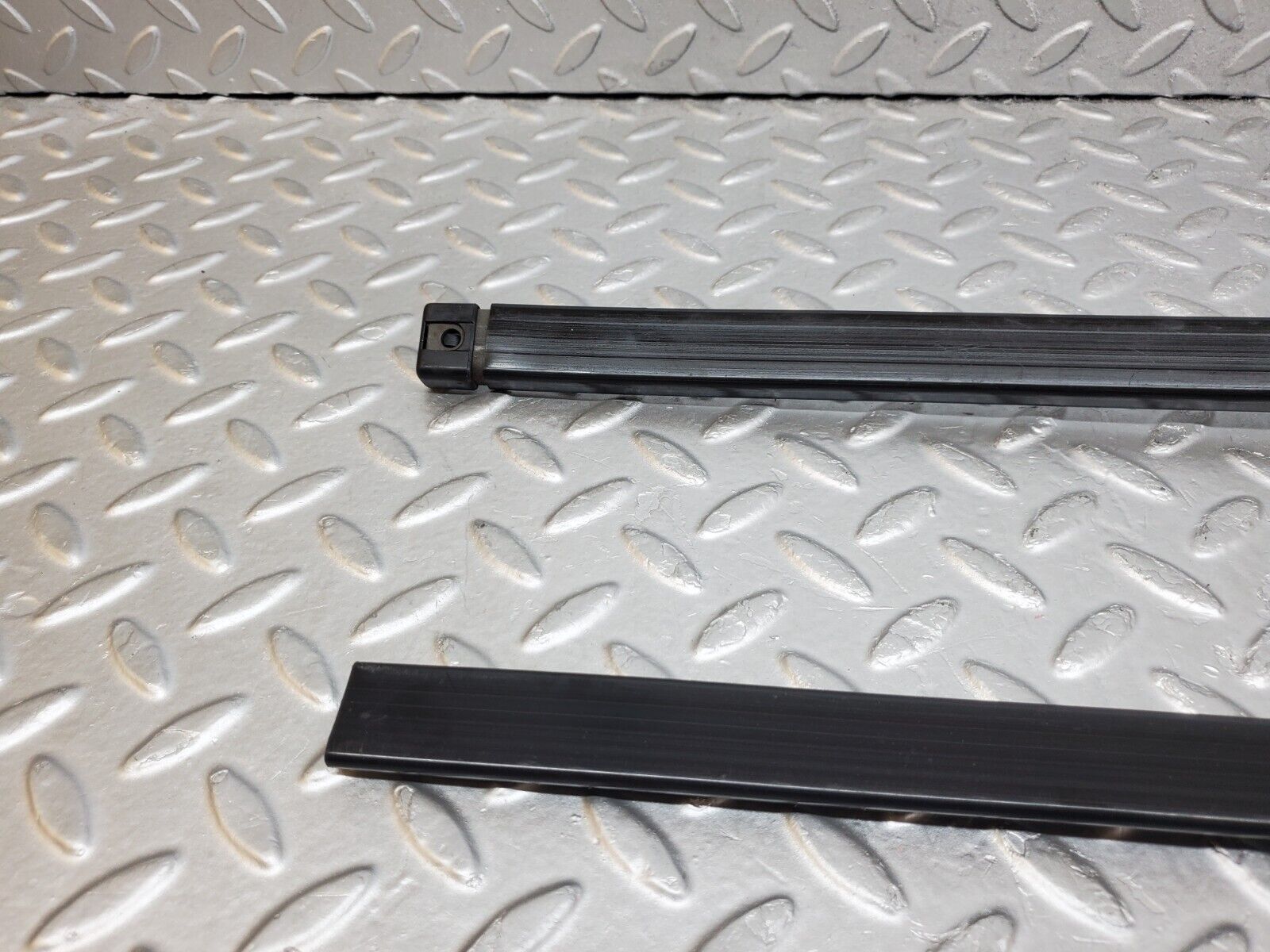 44777 Mercedes-Benz W124 220E Seat Belt Runner Pair 1249193520