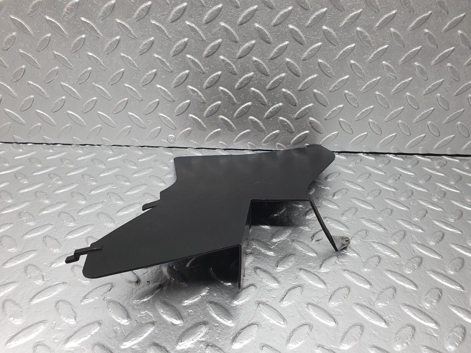 41957 Mercedes-Benz W202 C200 Boot Cable Cover 2028210414