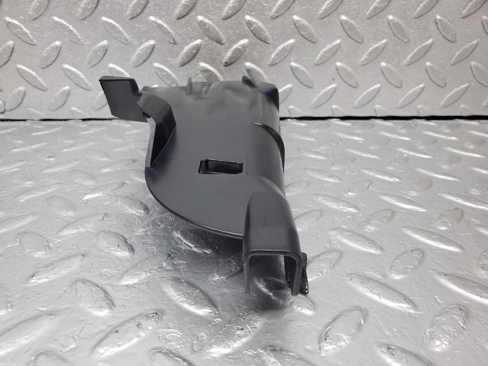 45612 Mercedes-Benz W126 420SE Front Left Door Lock Inner Cover 1267230308