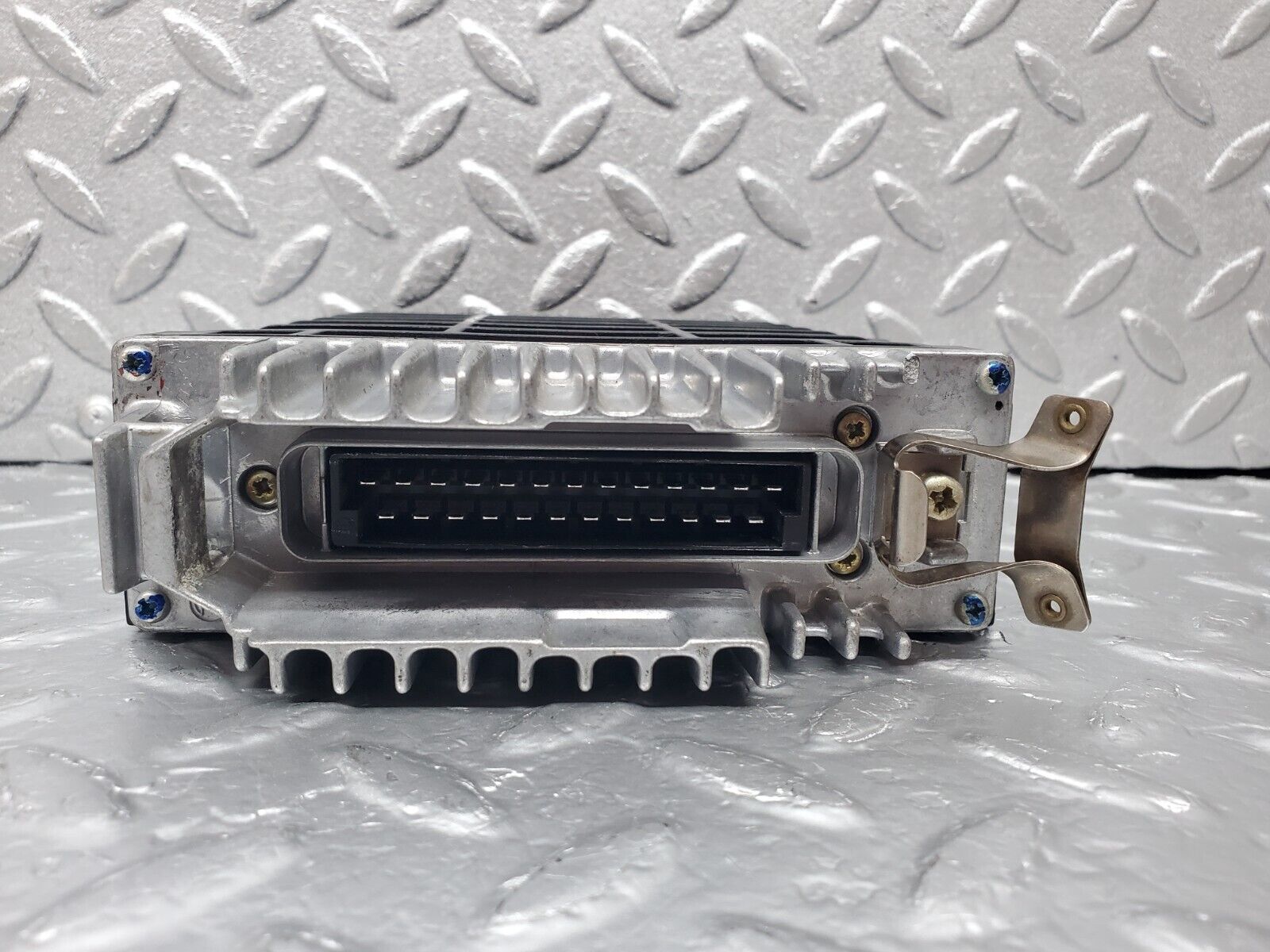 45554 Mercedes-Benz W126 420SE Engine Control Unit Bosch 0065459332 0280800272