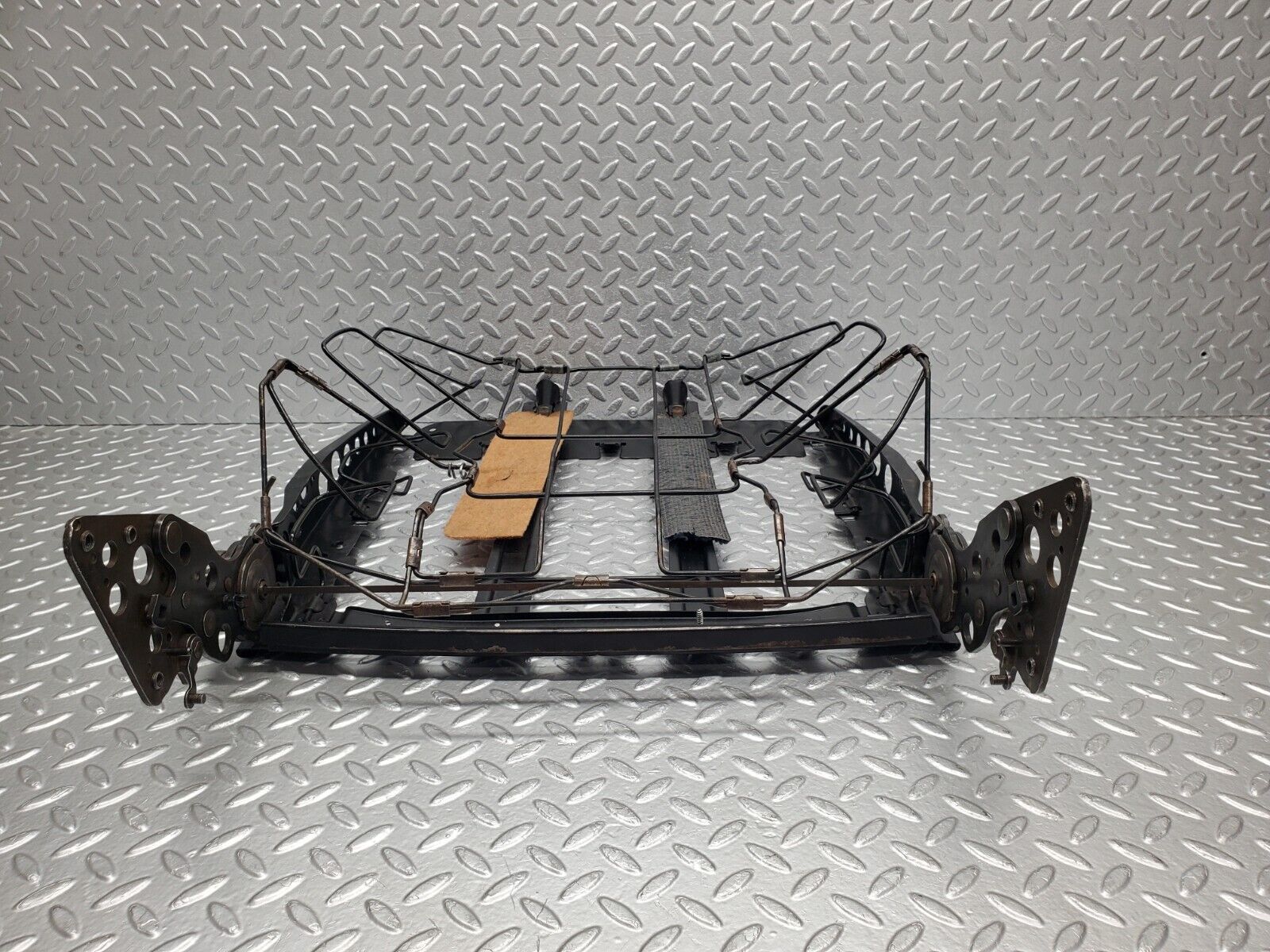 46682 Mercedes-Benz C123 280CE Coupe Front Right Seat Backrest