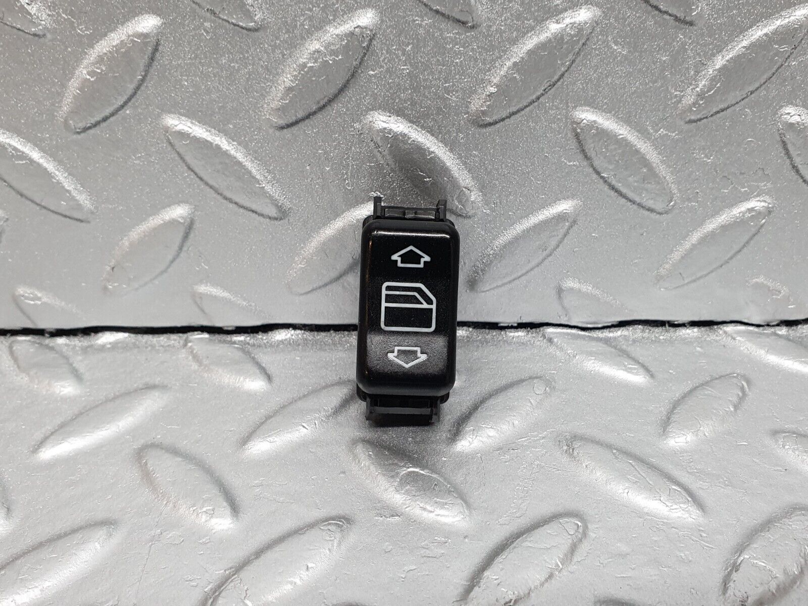 41646 Mercedes-Benz W124 200E Electric Window Switch Right 1248204510