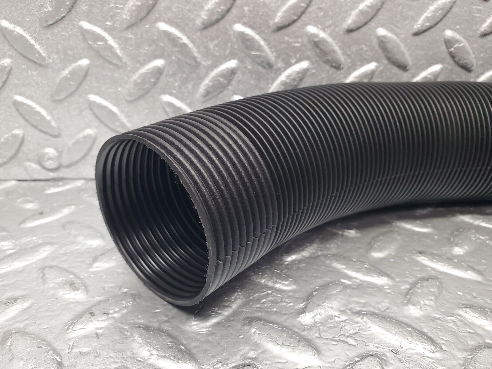 46870 Mercedes-Benz R129 320SL Coupe Air Intake Duct Pipe 1298310446