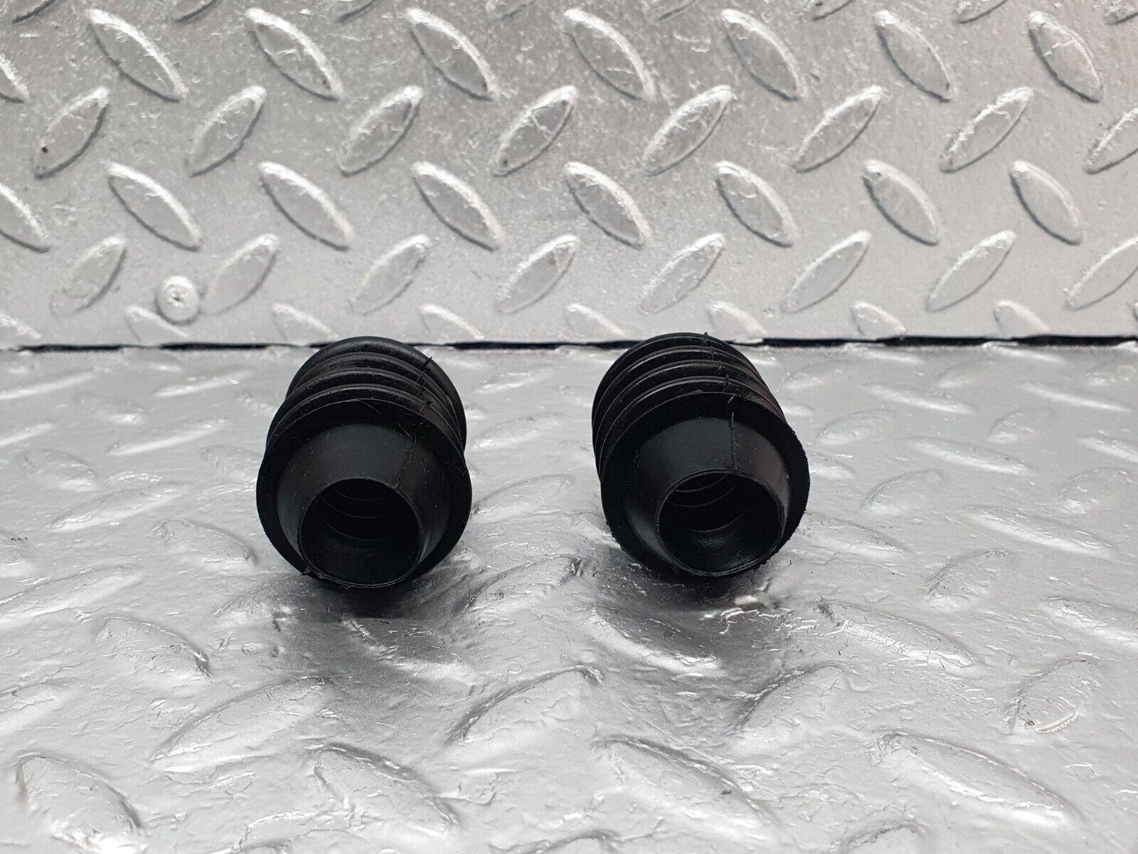 43417 Mercedes-Benz C126 380SEC Coupe Door Wire Protector Rubber 1268210397