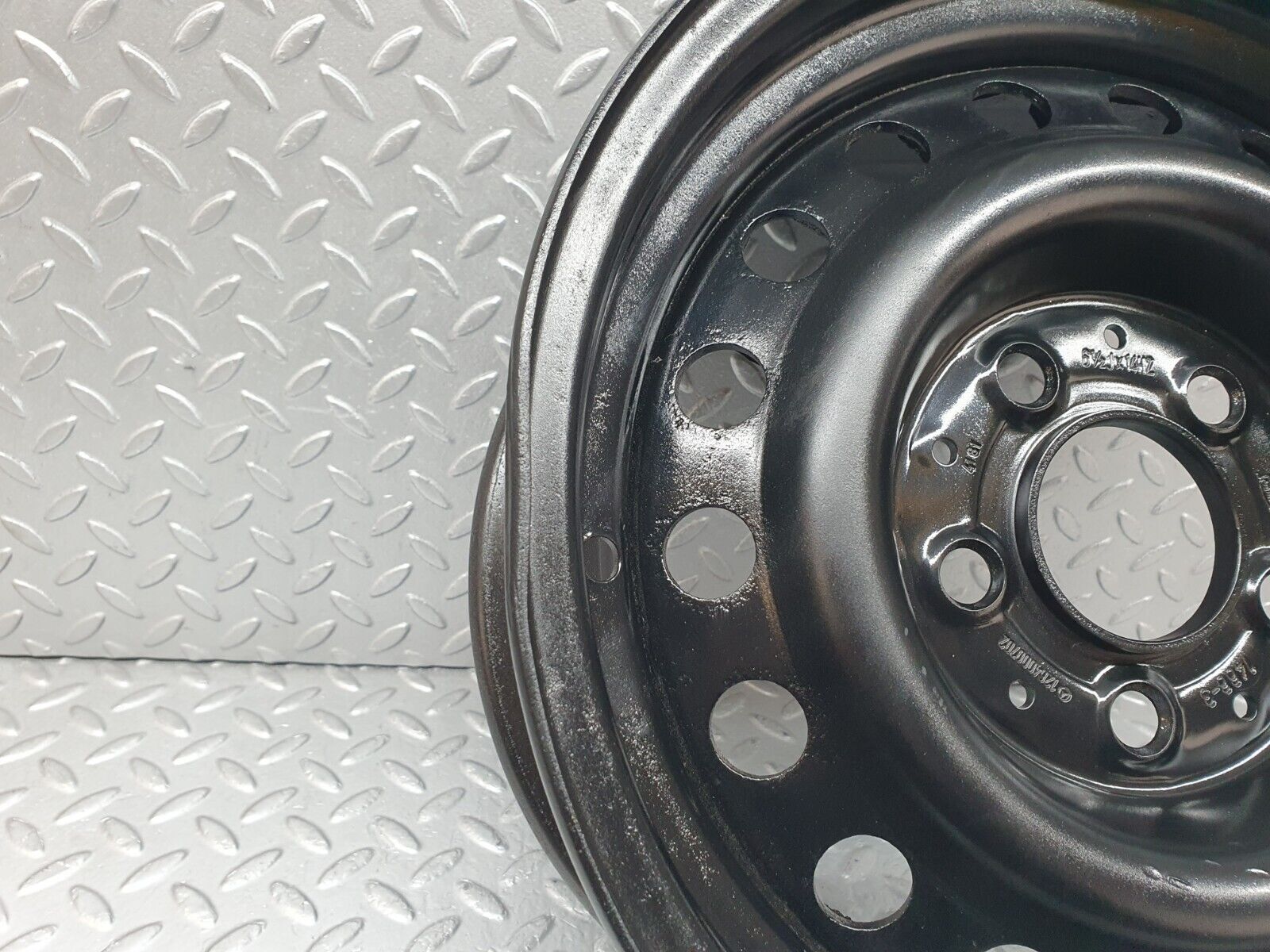 44243 Mercedes-Benz W123 280E Steel Wheel 6.5Jx14H2 1264000702