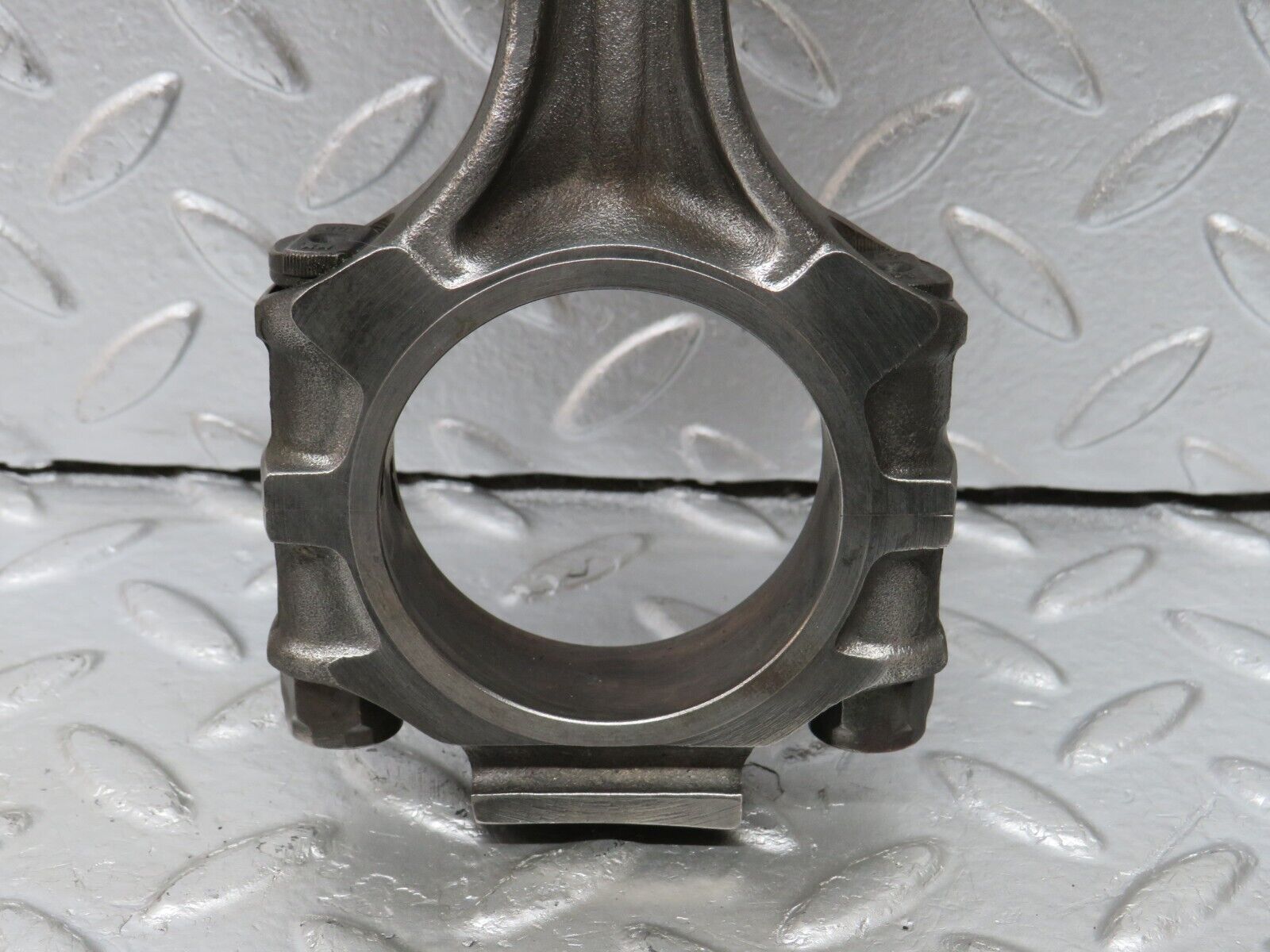 32989 Mercedes-Benz C107 R107 350 V8 Piston With Connecting Rod 92mm 11607