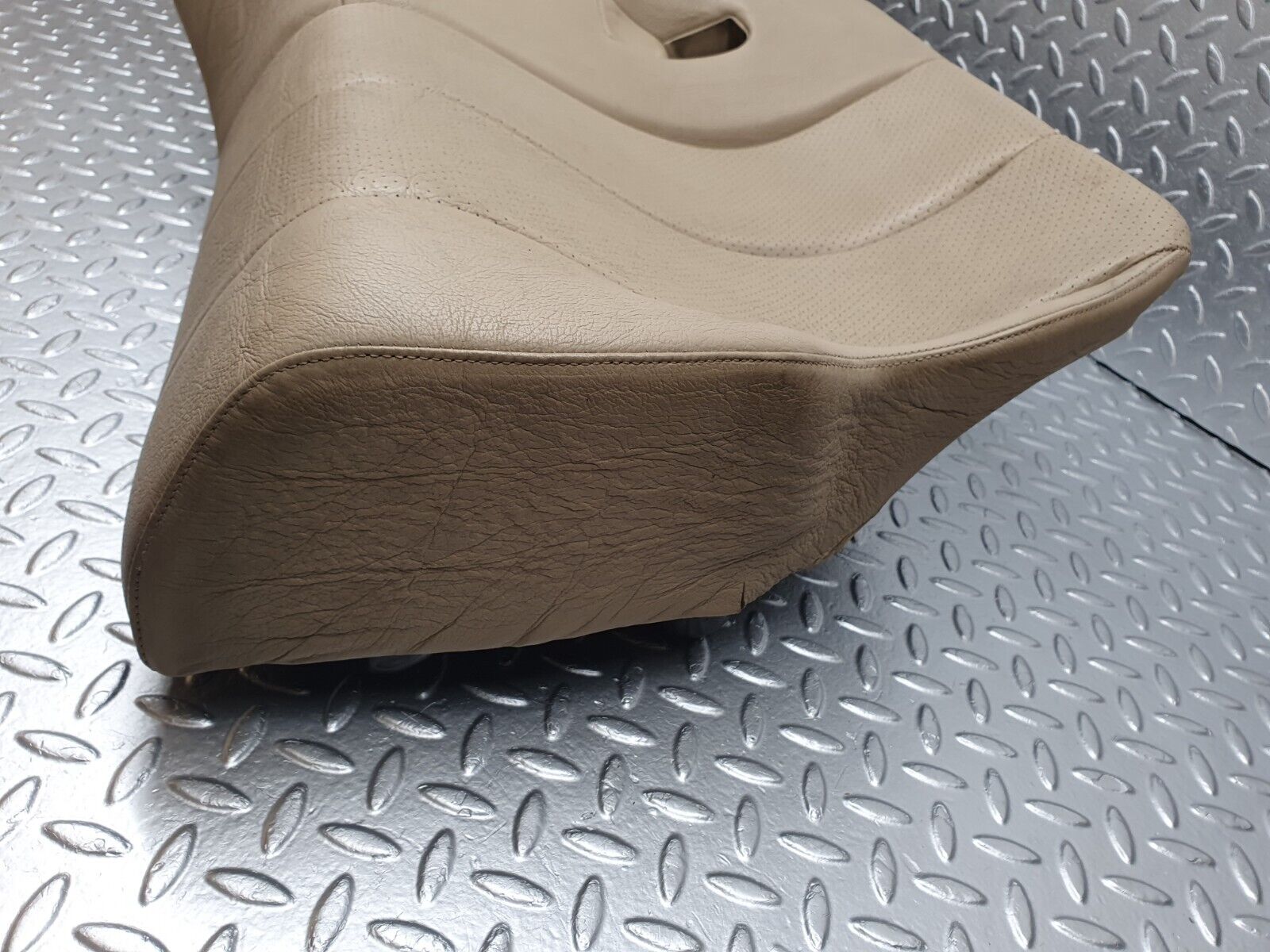 42418 Mercedes-Benz R129 320SL Coupe Rear Seat Beige Leather 1299220101 129920020