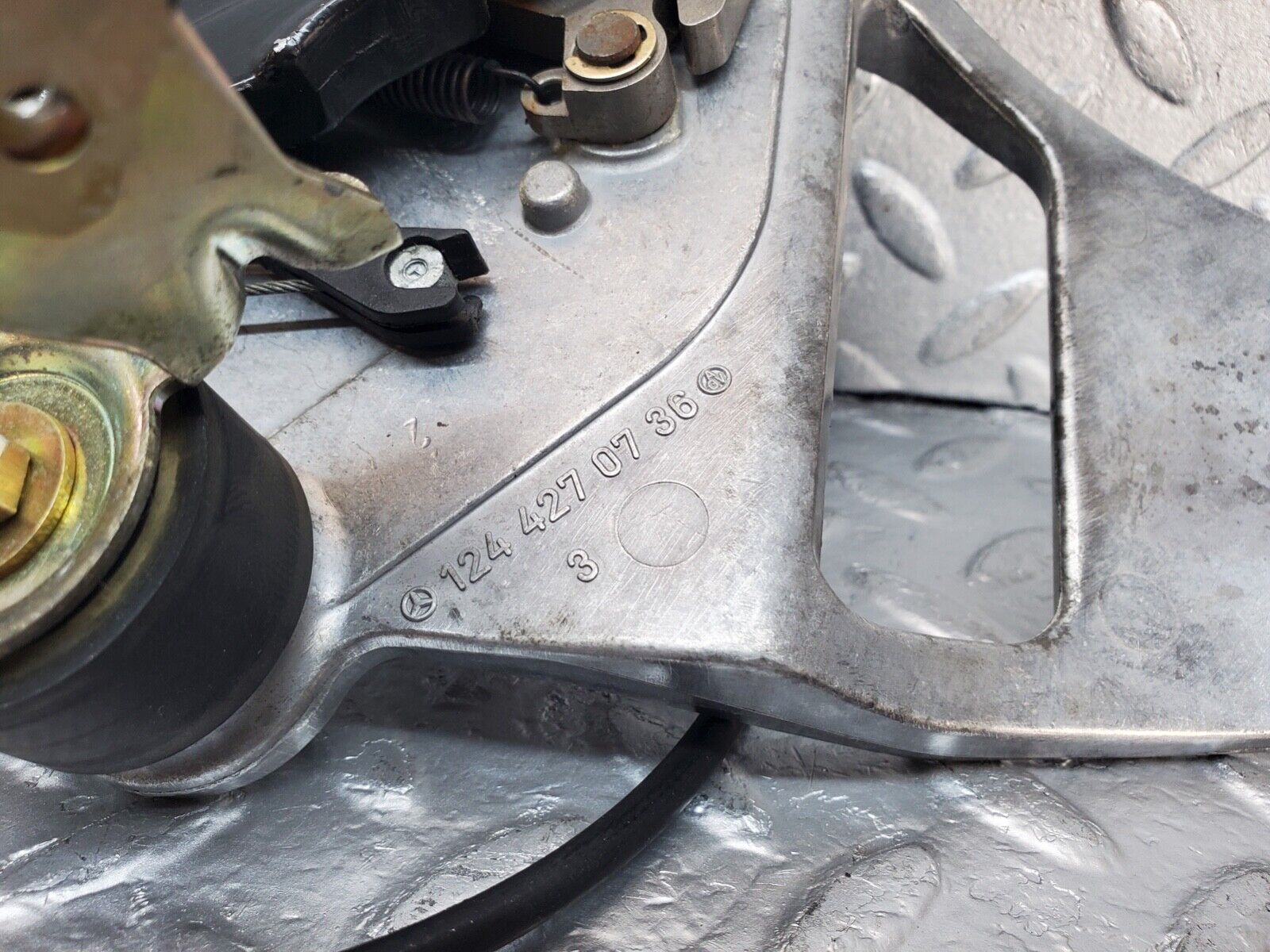 44590 Mercedes-Benz W124 220E Parking Brake Pedal 1244270736 1244270801