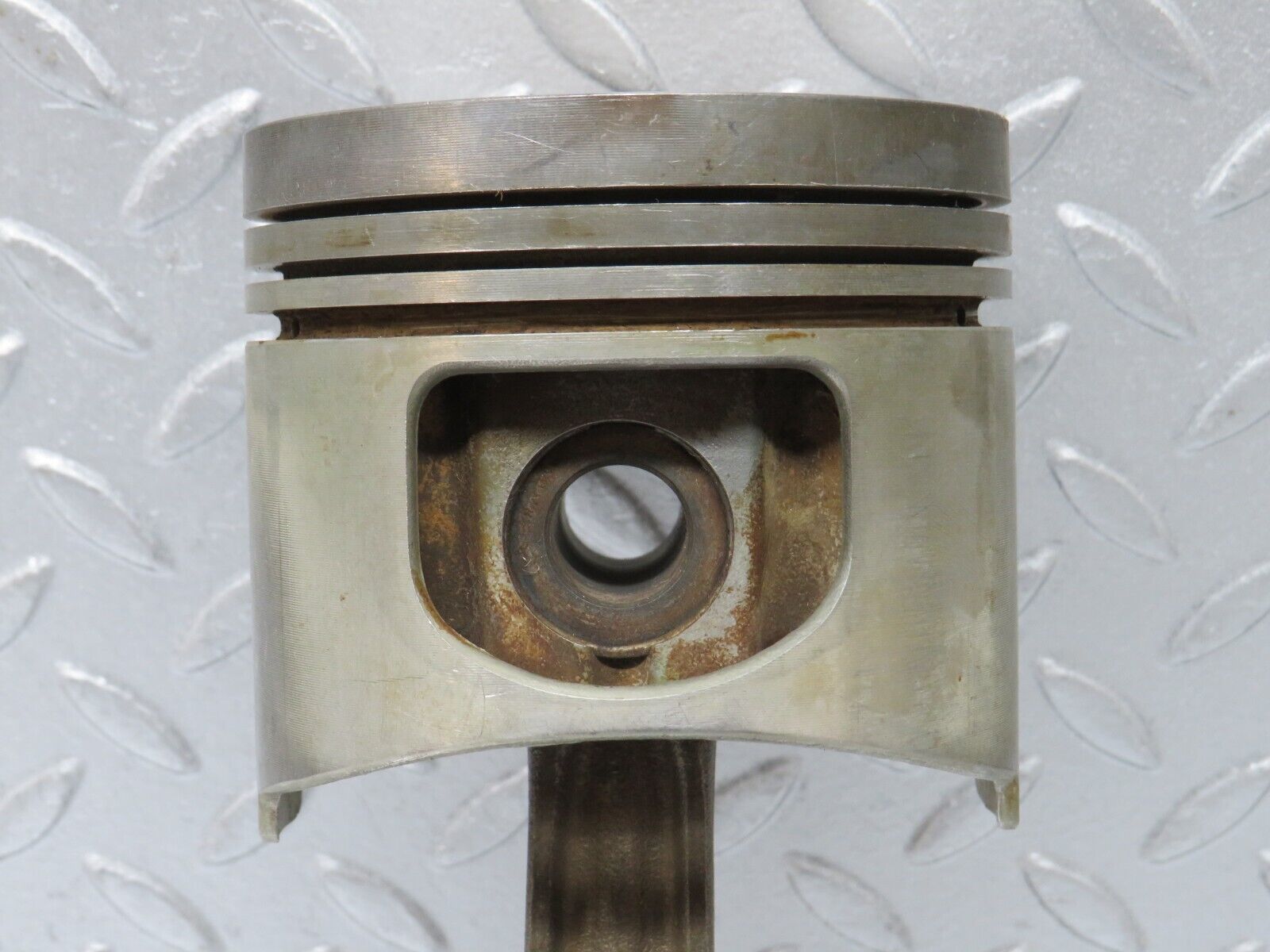 39309 Mercedes-Benz R107 500SL Piston With Connecting Rod 96,51mm