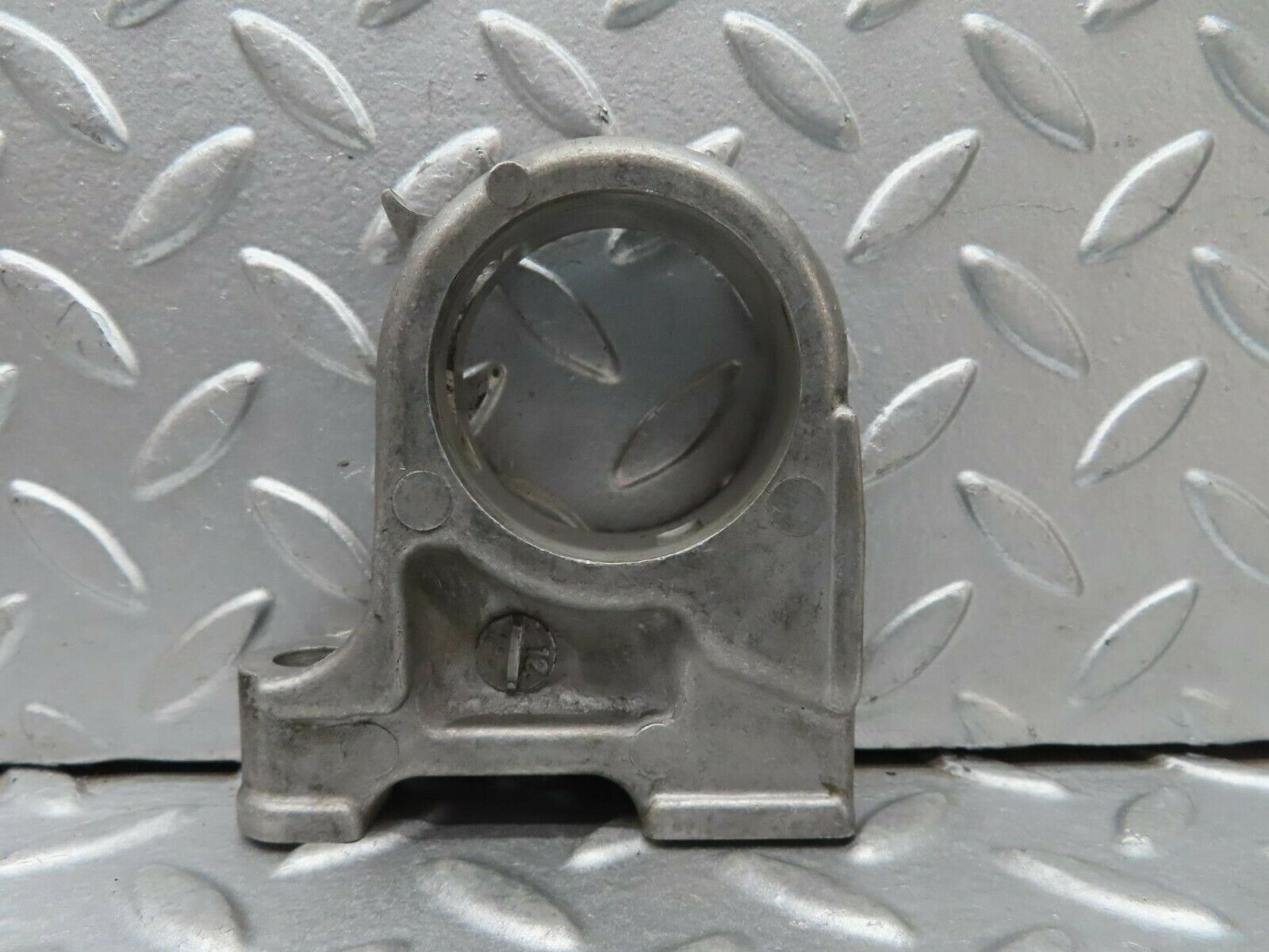 15647 Mercedes-Benz R107 450SL Camshaft Tower Bearing 1160514312