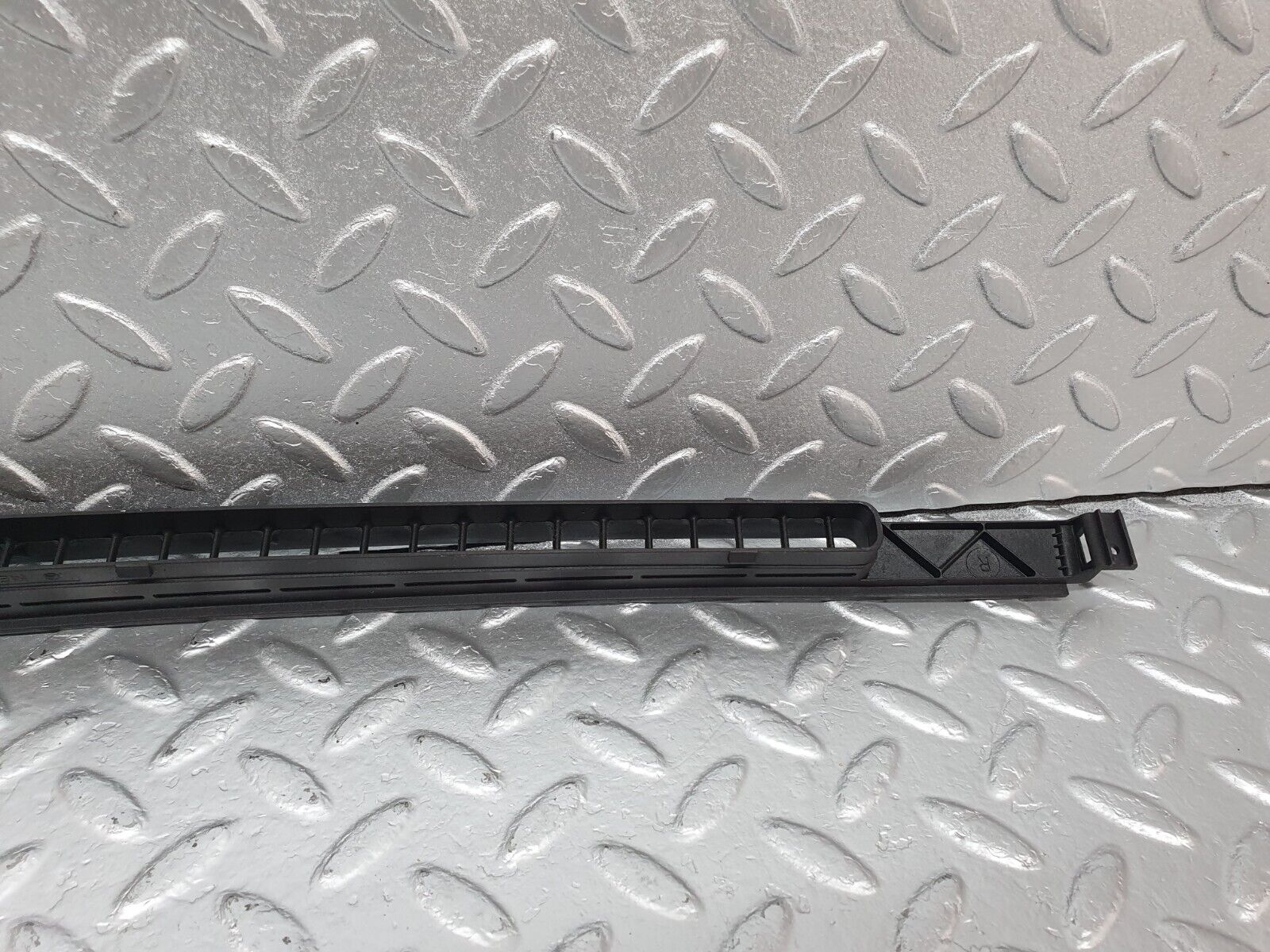 42331 Mercedes-Benz R129 320SL Coupe Dashboard Air Vent Trim Right Side 1296891280