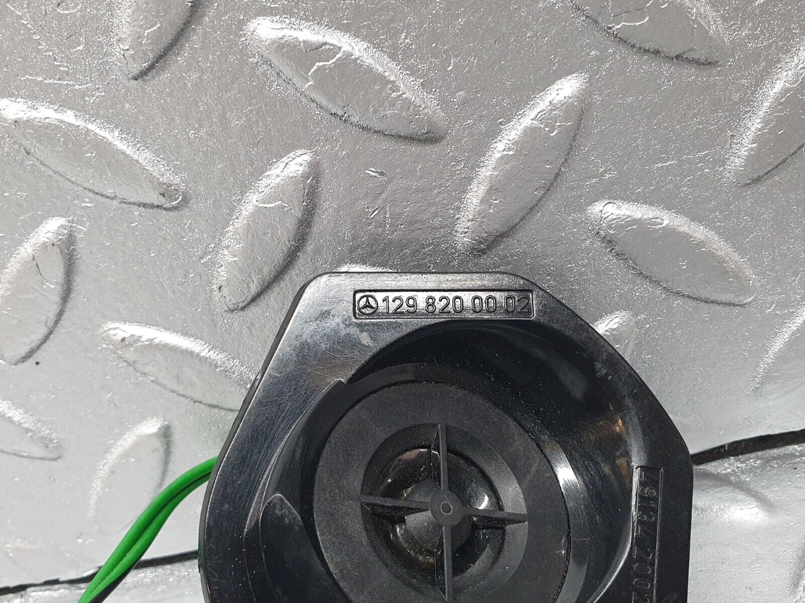 42399 Mercedes-Benz R129 320SL Coupe Dashboard Tweeter Speaker 1298200002