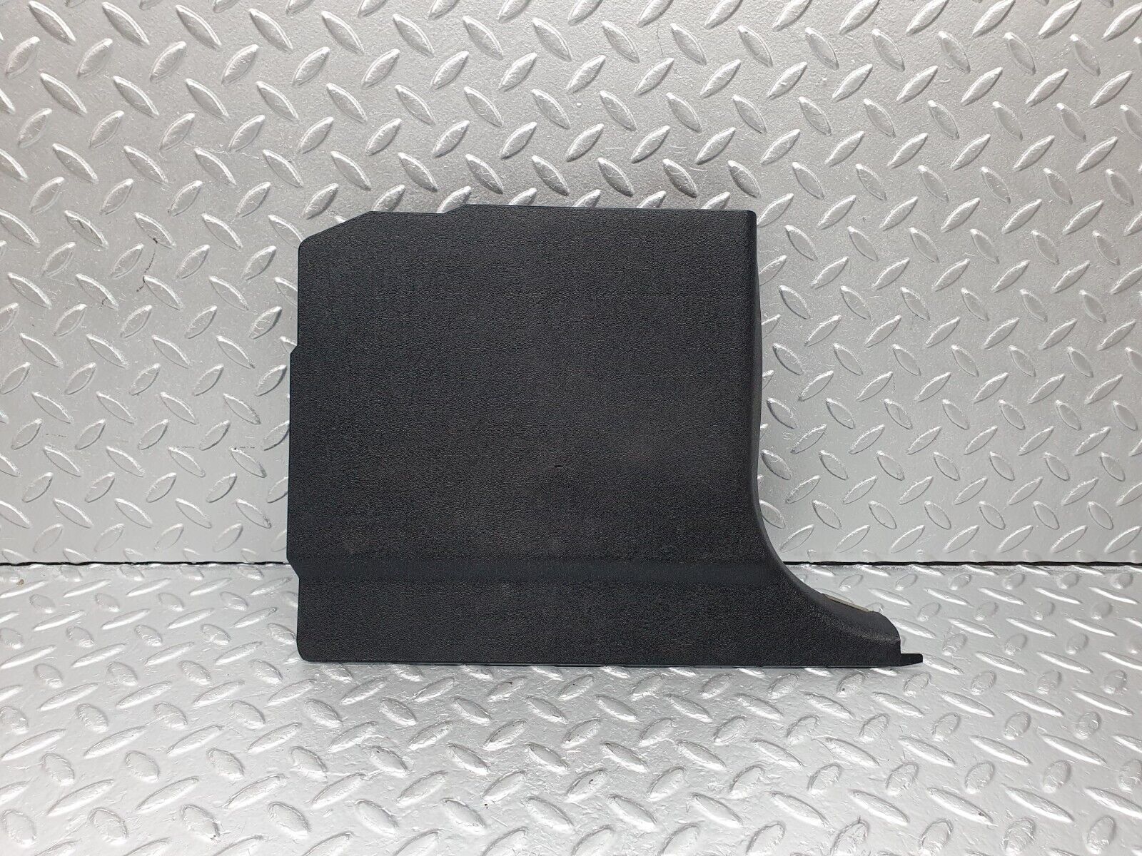 41777 Mercedes-Benz W202 C200 Front Right Kick Panel Black 2026800483