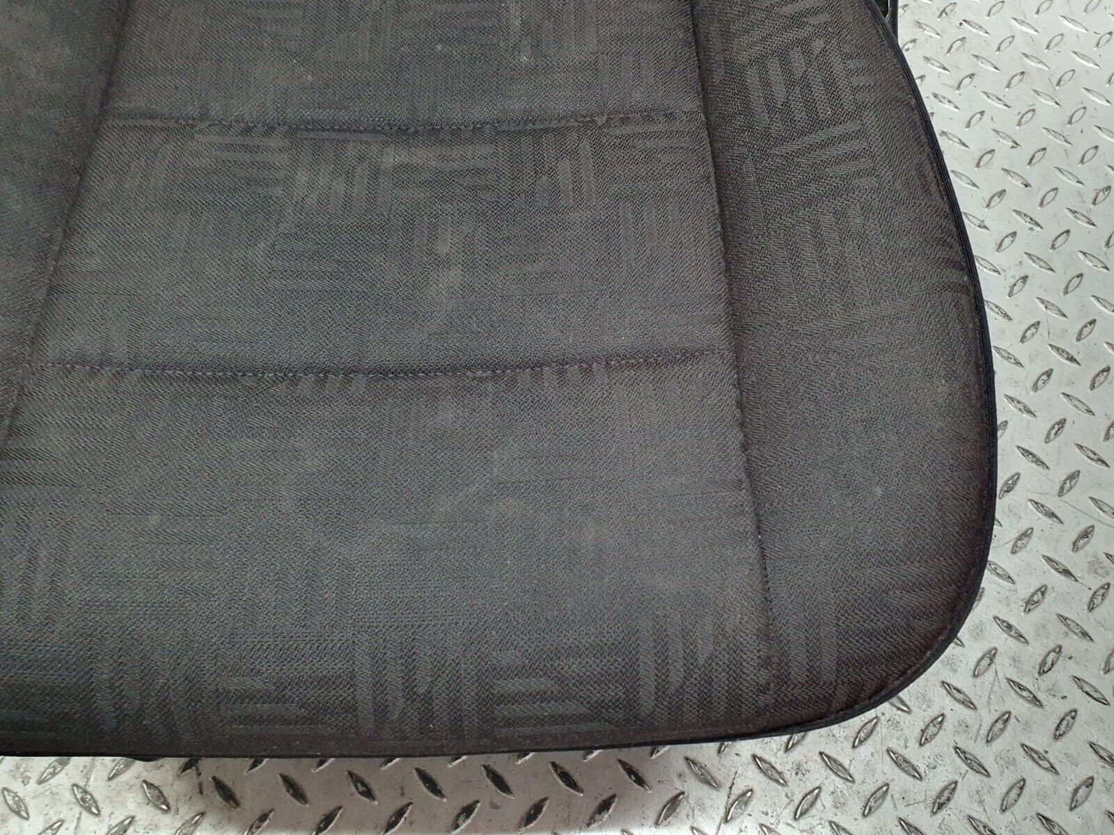 41812 Mercedes-Benz W202 C200 Front Left Passenger Seat