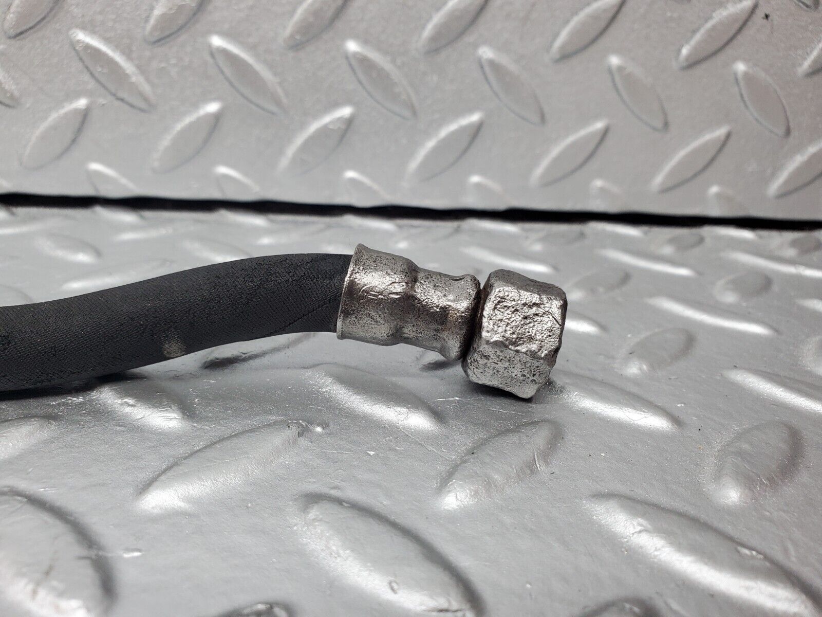 45459 Mercedes-Benz 280E M110.988 Gearbox Oil Hose Pipe