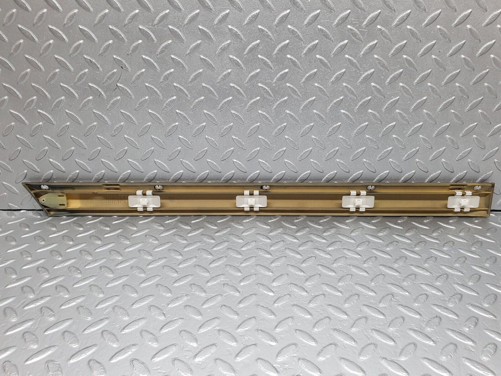 41807 Mercedes-Benz W202 C200 Rear Left Door Centre Moulding Trim 2026909762