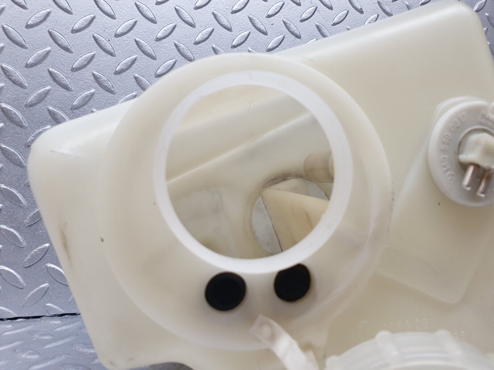 42228 Mercedes-Benz R129 320SL Coupe Windscreen Washer Fluid Reservoir 1298600360 1238690172