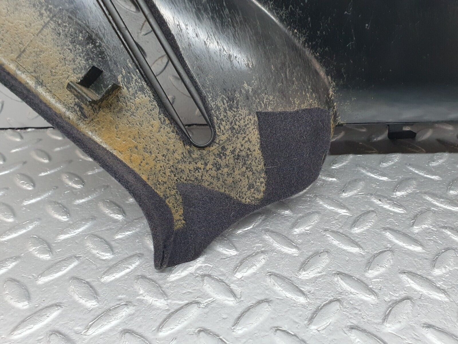 41758 Mercedes-Benz W202 C200 C Pillar Cover Panel Left Side Grey 2026950144