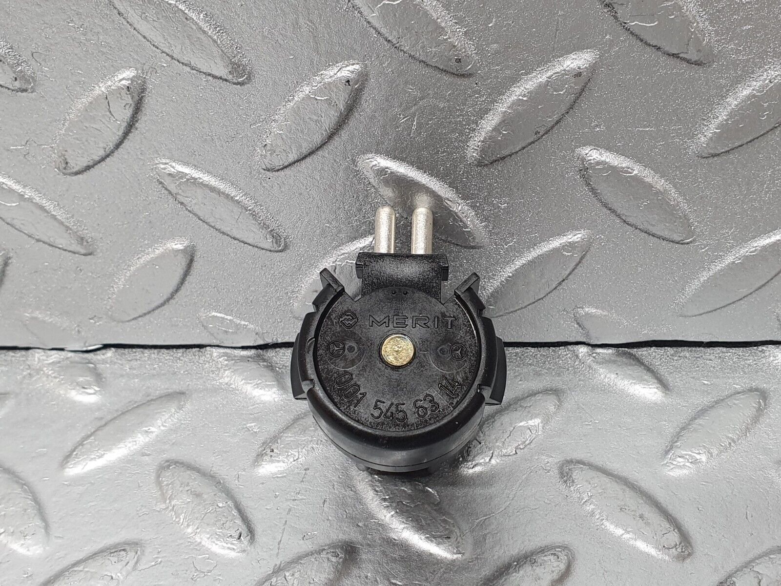 44106 Mercedes-Benz C123 230CE Coupe Kick Down Switch 0015456314