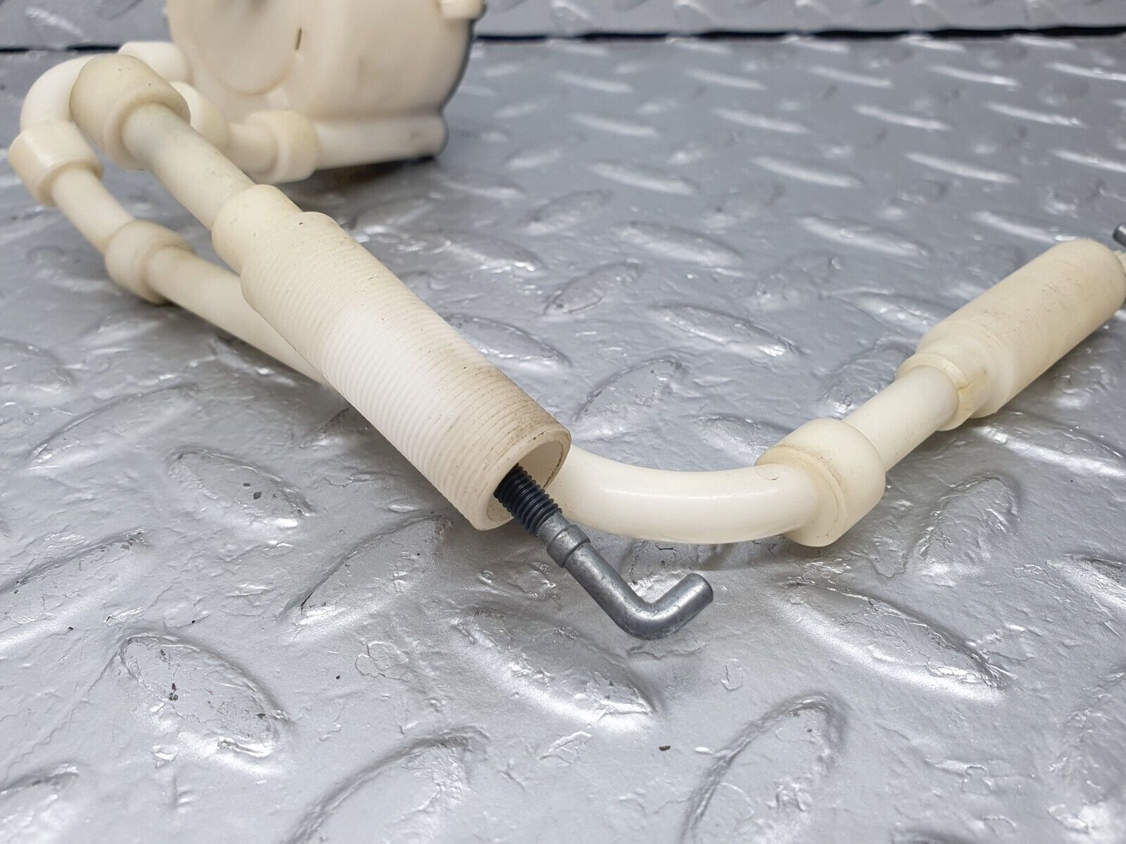 43645 Mercedes-Benz C126 380SEC Coupe Heater Regulator 1268300485