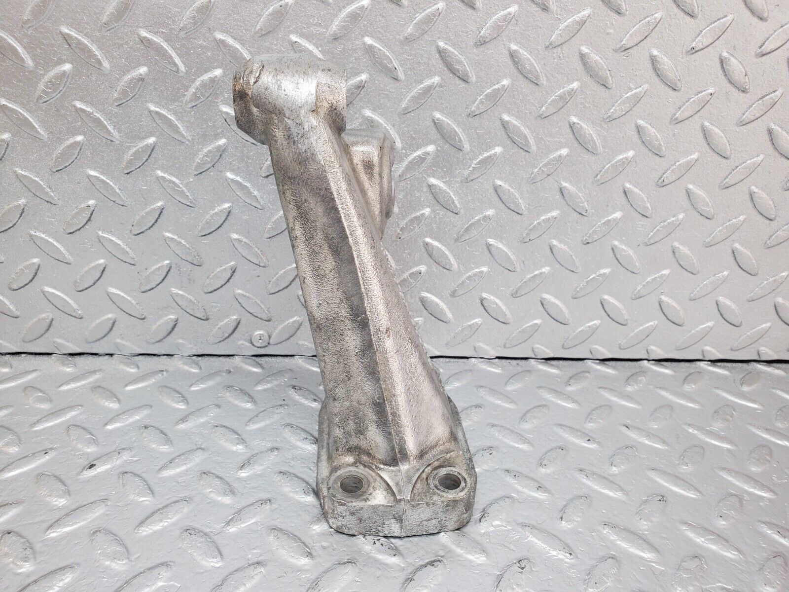 44398 Mercedes-Benz W123 280E Engine Mount Bracket Right Side 1232230304