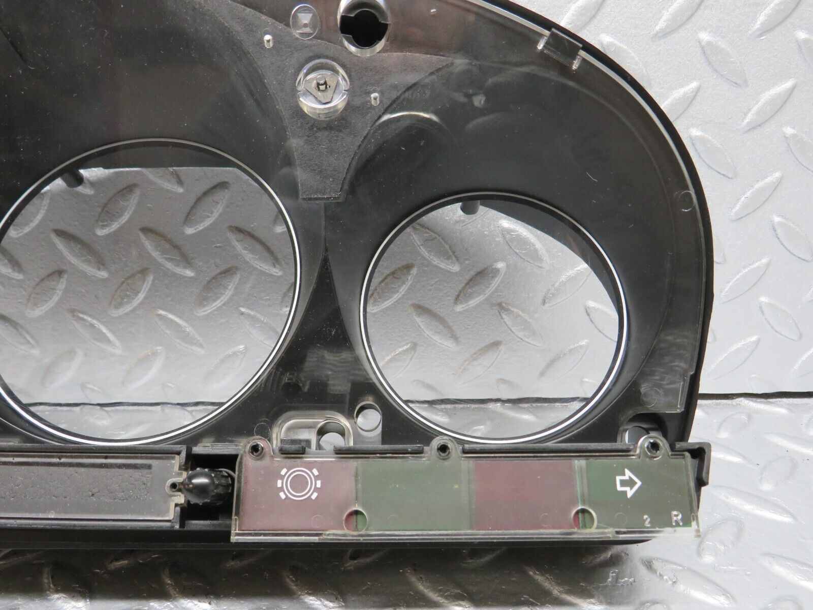 40104 Mercedes-Benz R107 350SL Instrument Cluster Housing 87001021